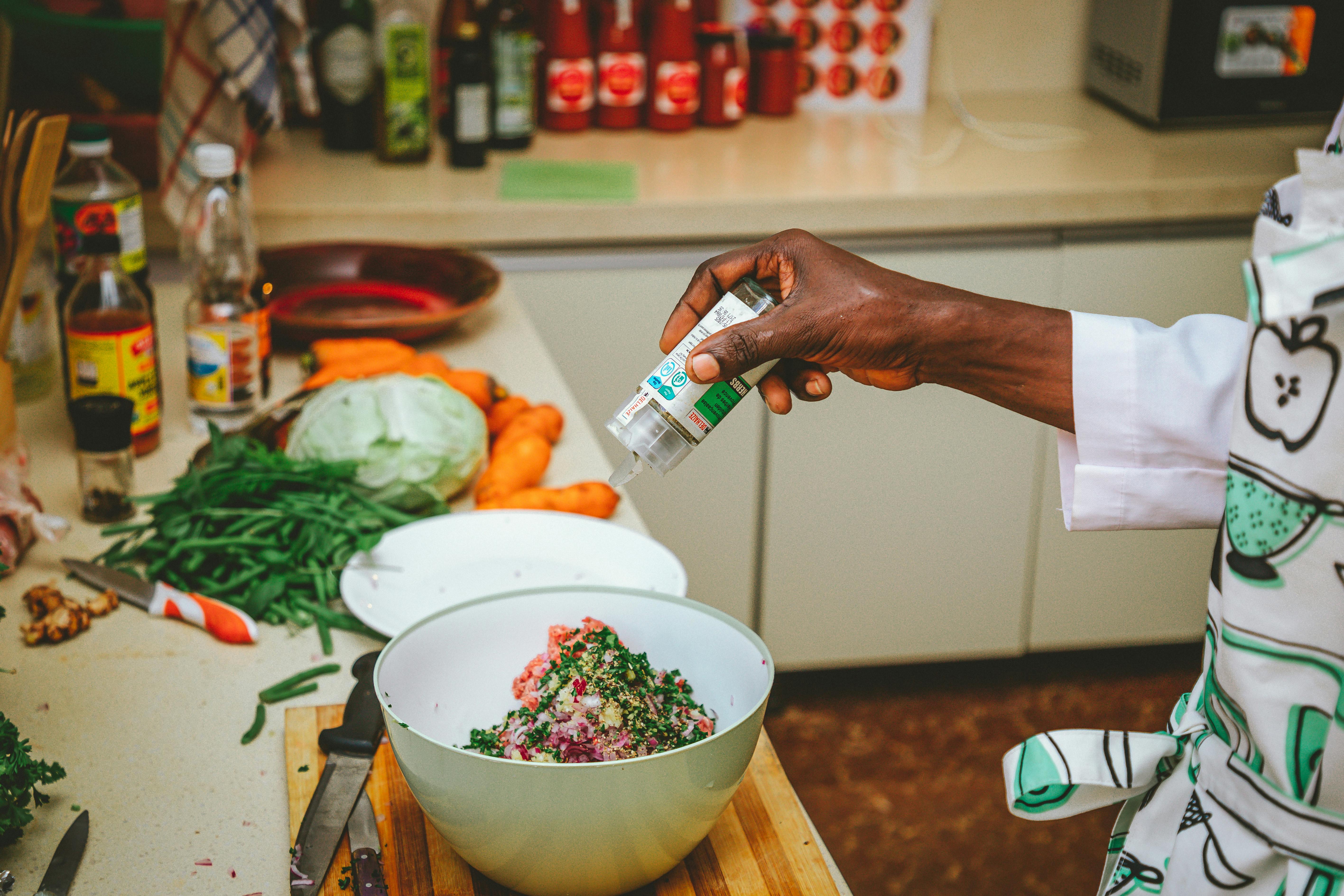 Cooking for a Healthy Gut: Spring Tacos with Strawberry Salsa - CHOC — Photo by Lionel Ntasano on Pexels