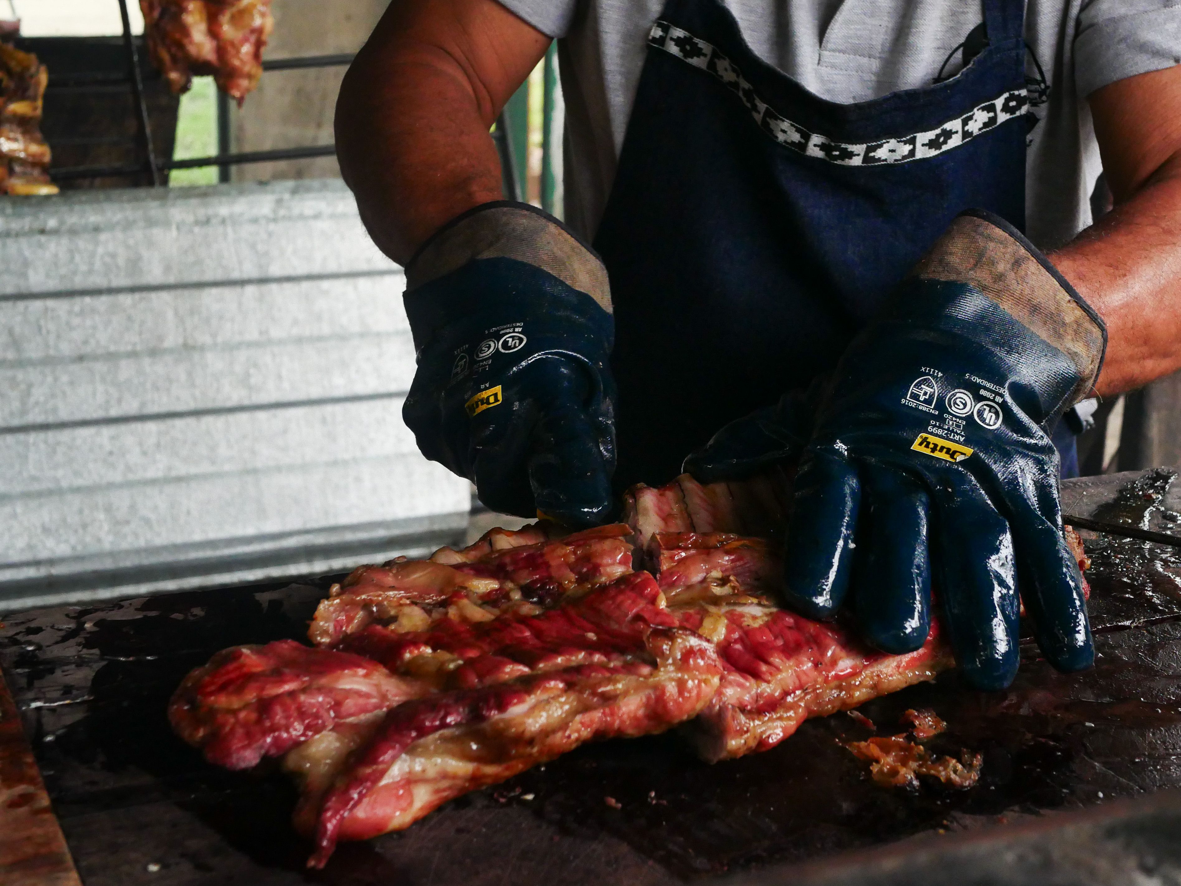 Brown-Sugar Ribs with Herbed Rice