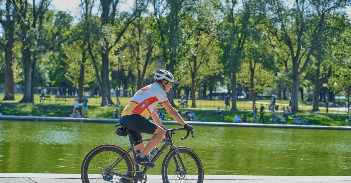 5 Destinations Incontournables pour une Escapade Cycliste