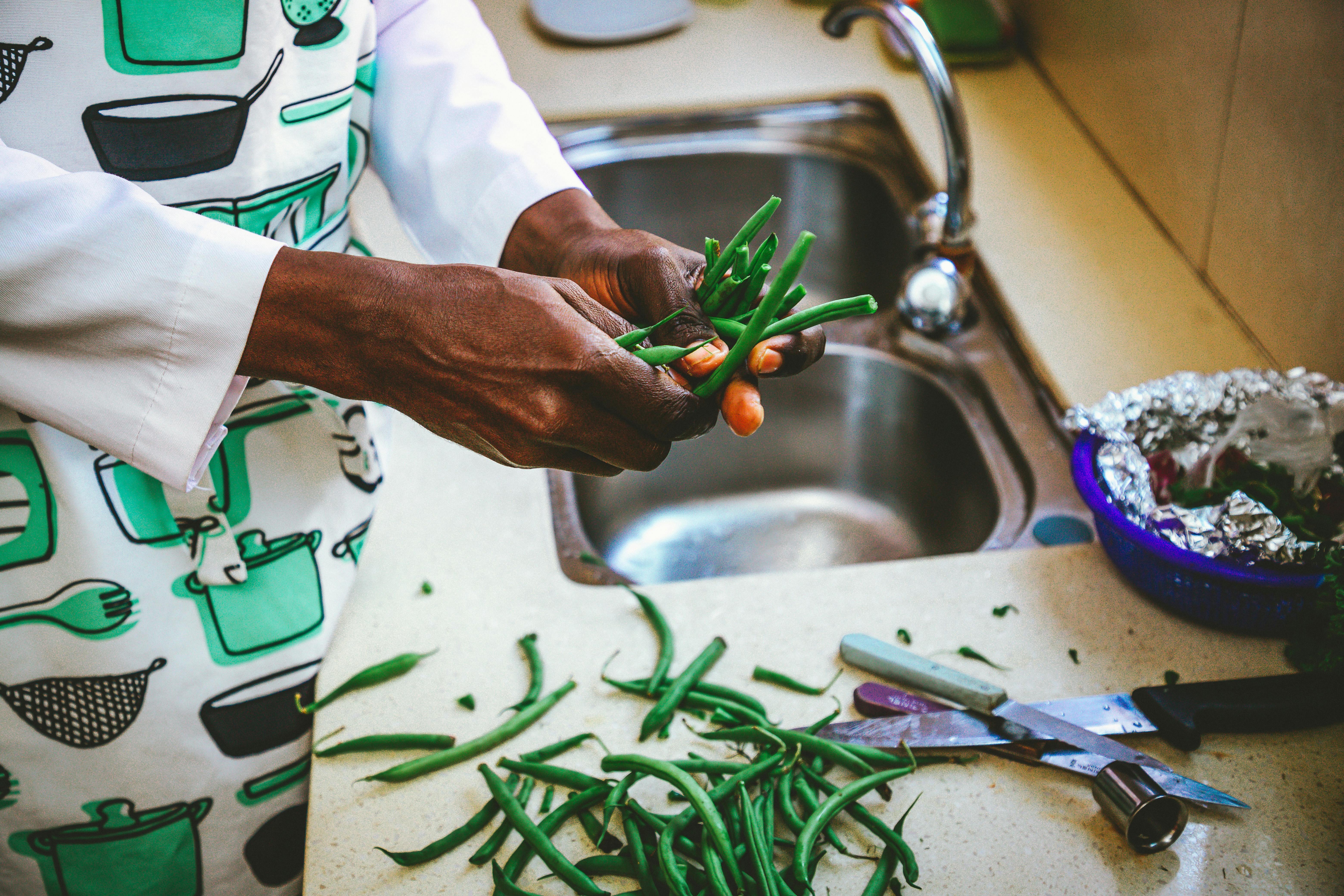 10 Kitchen Hacks That Cut Prep Time in Half for Busy Parents — Photo by Lionel Ntasano on Pexels