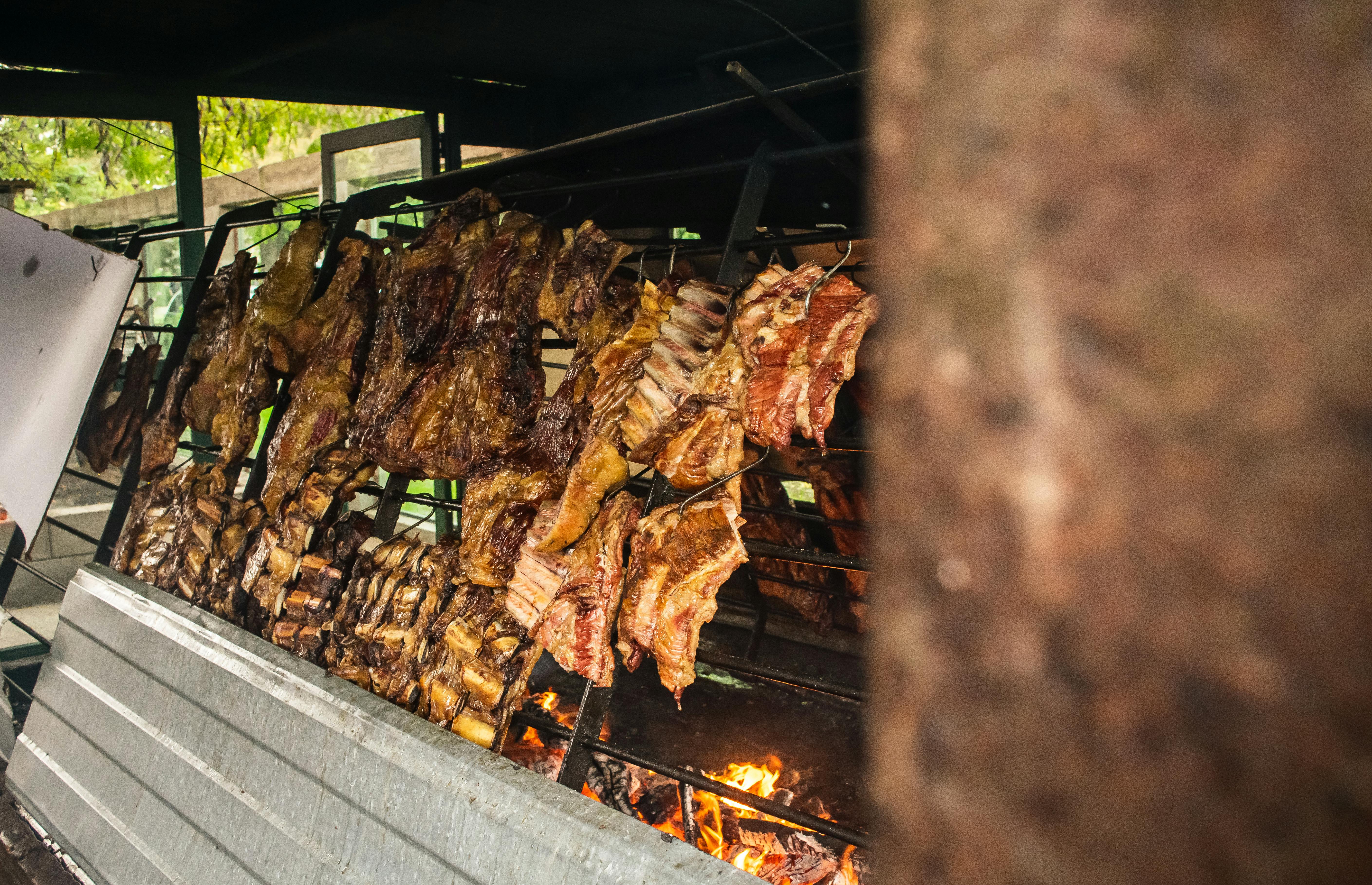 Iguazú-vízesések: 5 lélegzetelállító kilátópont magyar szemmel – Argentine asado grilled meat traditional