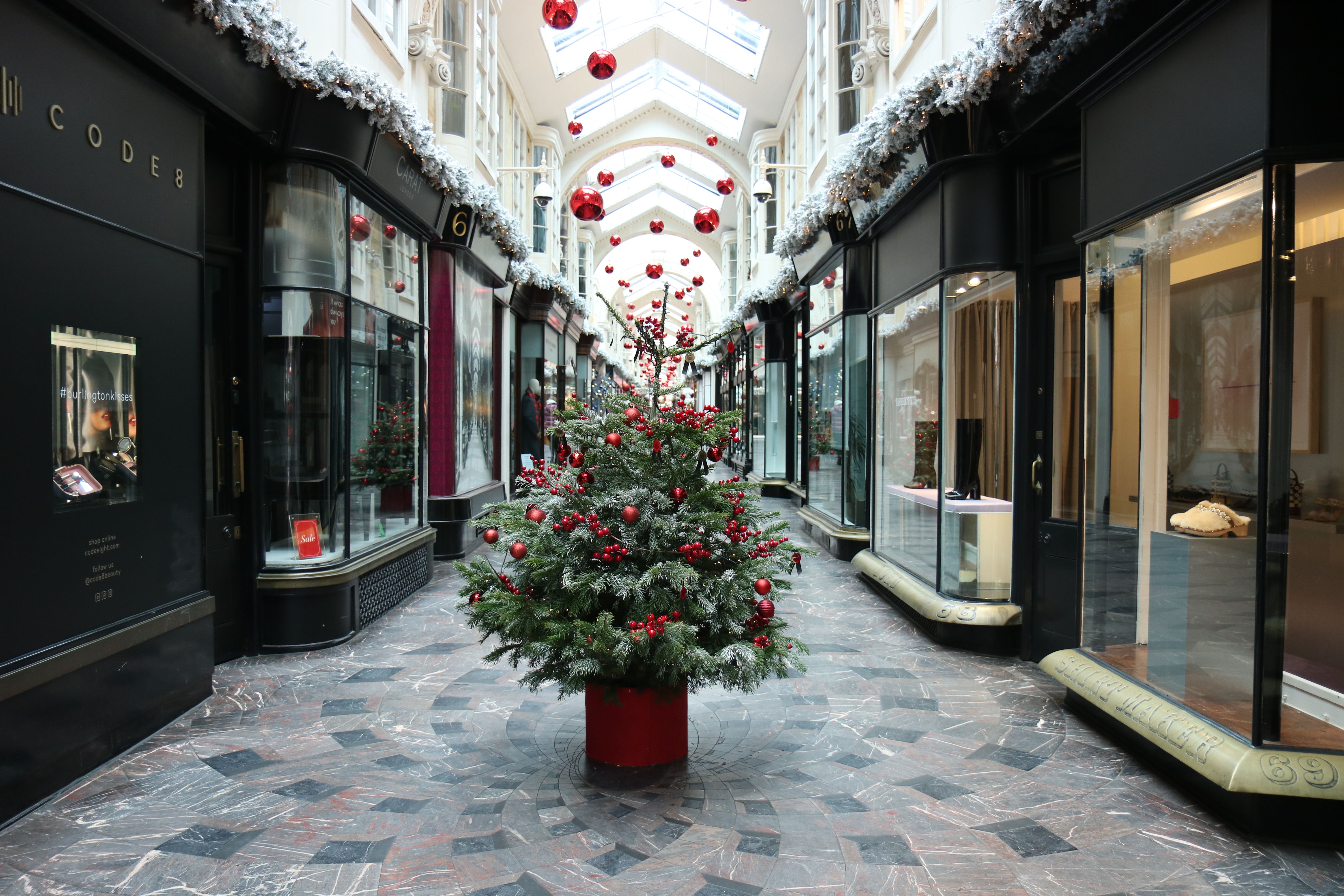 Commercial Decorating in Camden Town — a freshly painted, spotless finish