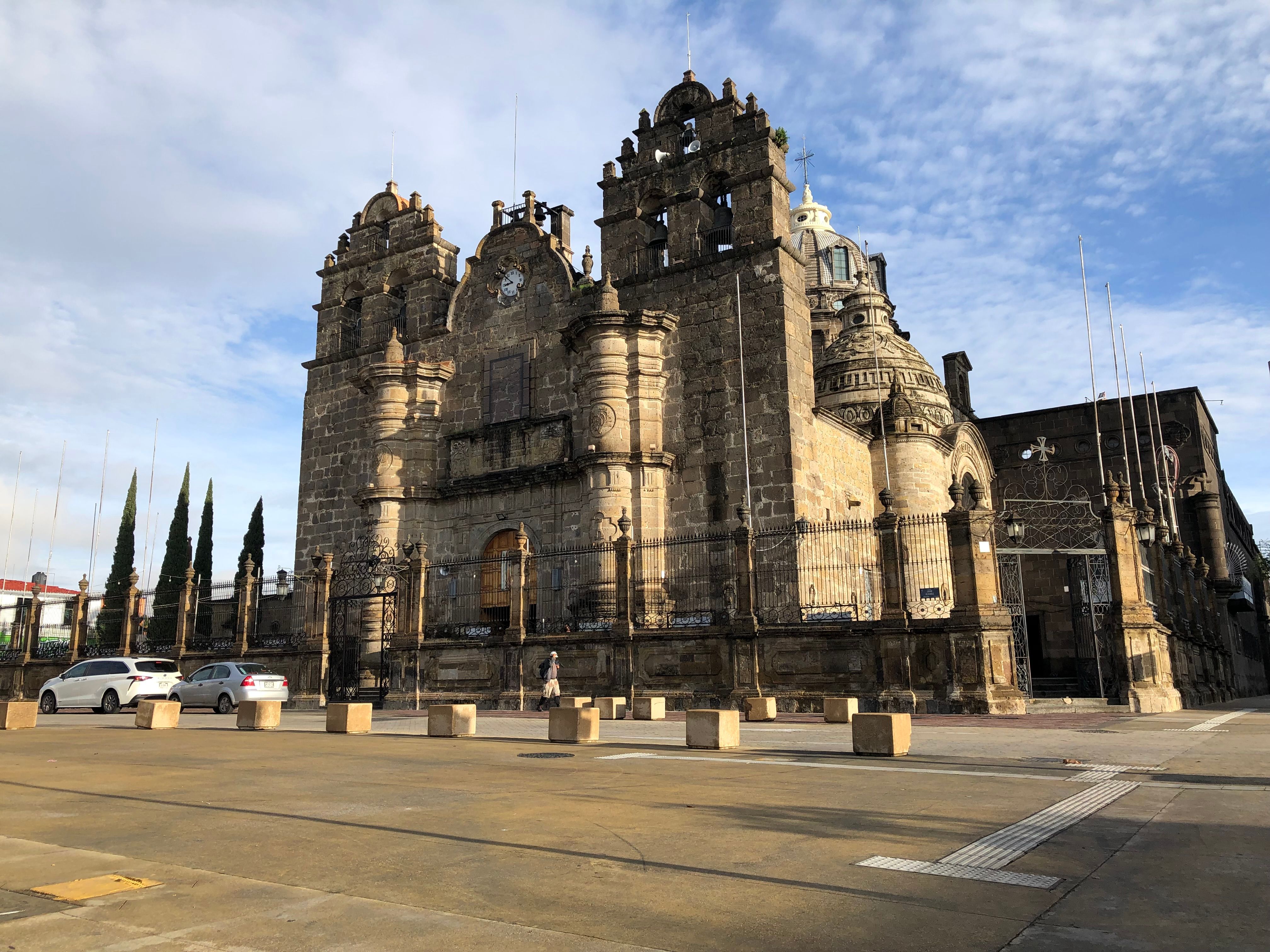 Beautiful Baroque church in Guadalajara, showcasing architectural grandeur on a sunny day.
