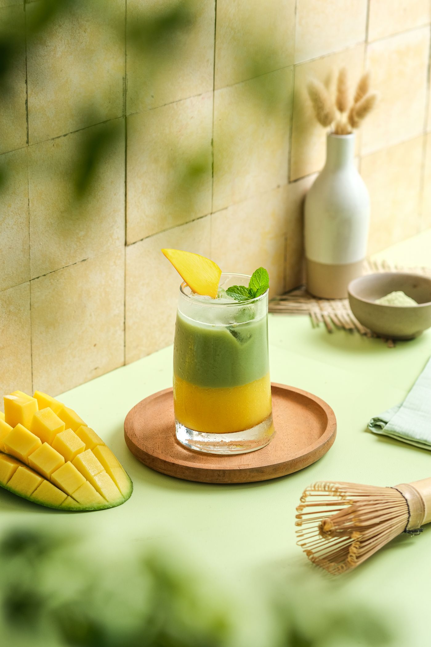 Mango matcha drink