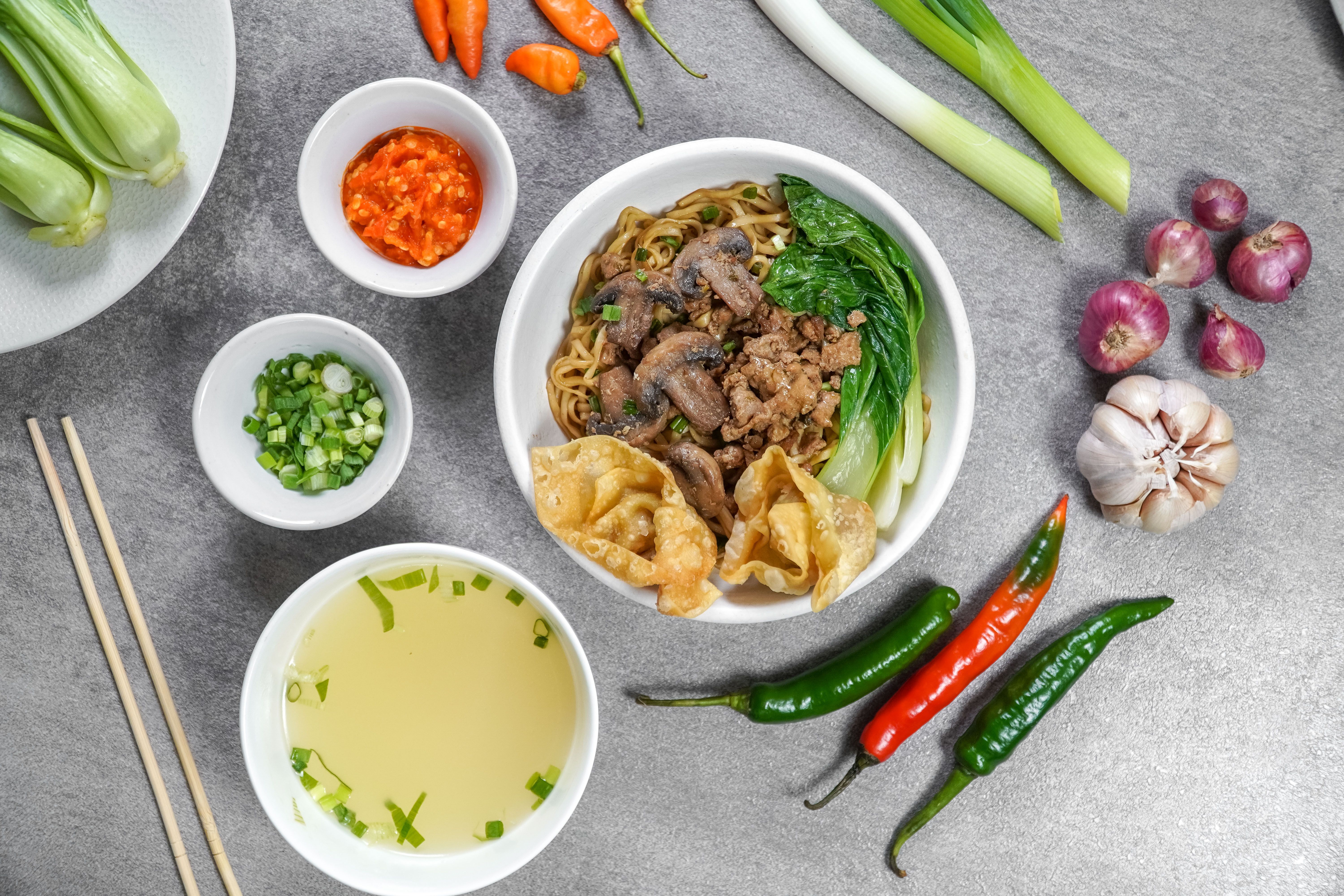 Sesame Noodles with Sweet Peas