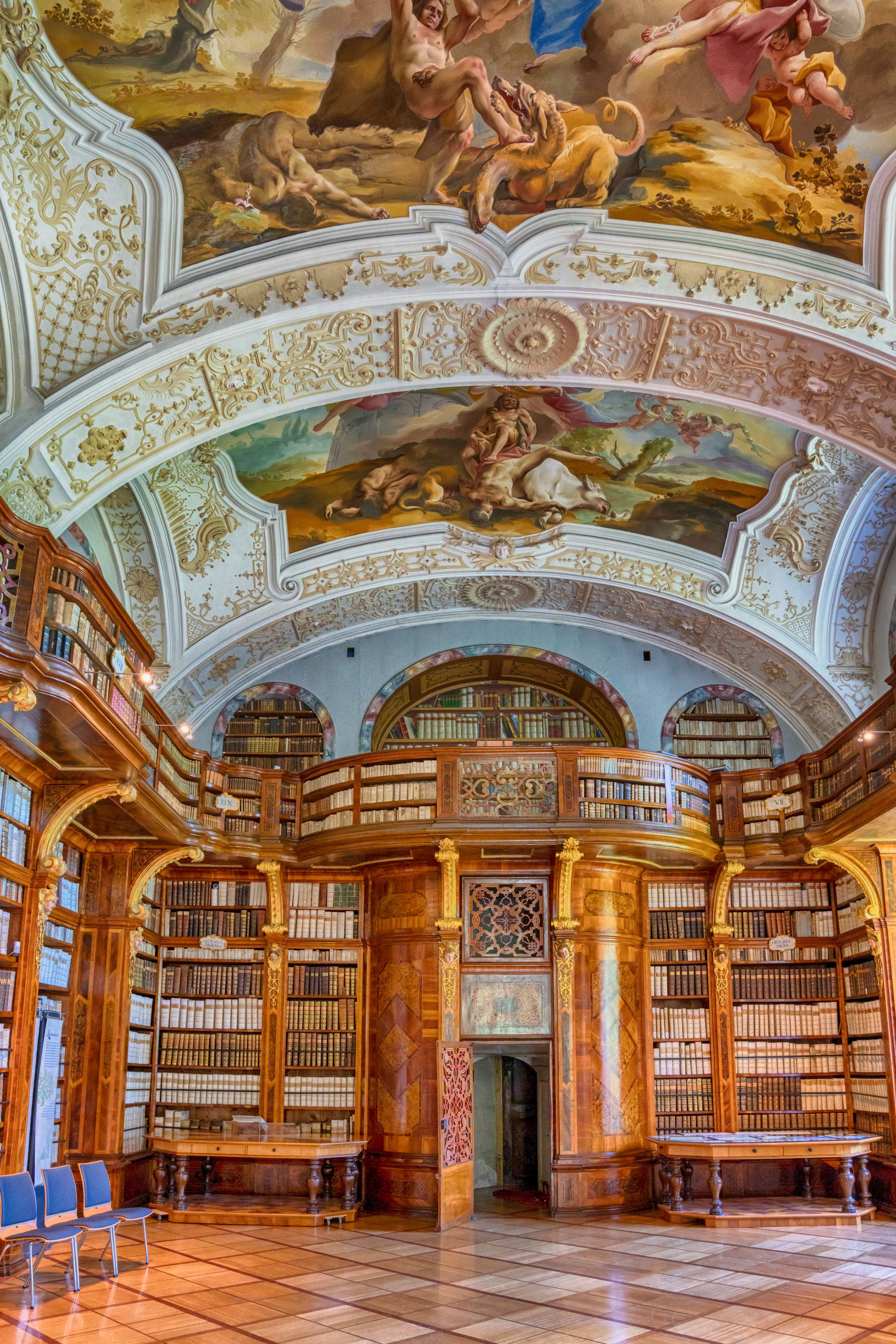 Ornate Baroque Library Interior with Fresco Ceiling · Free Stock Photo