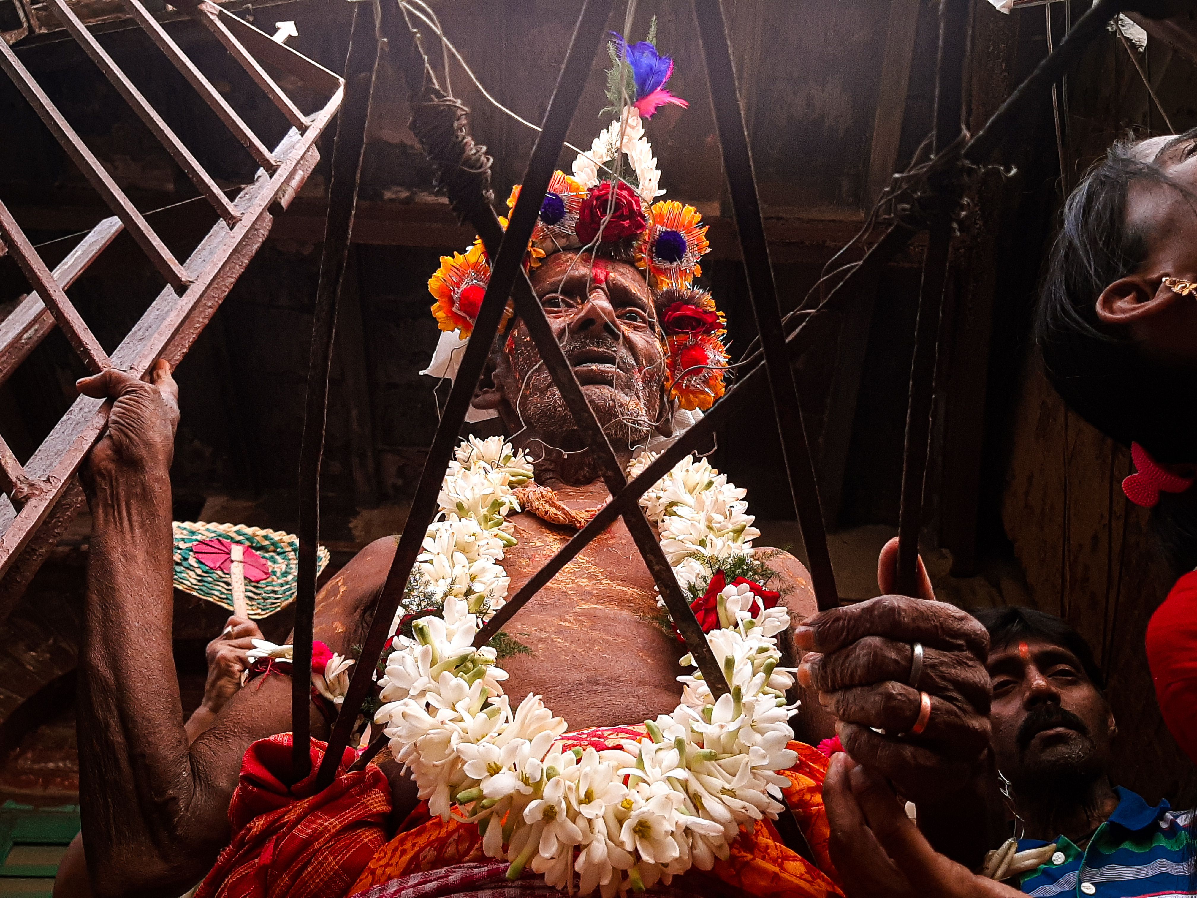 Traditional Hindu Ritual Celebration in Kolkata · Free Stock Photo