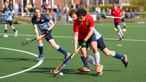 Modern three-point gravity in Modern Sports: A Tactical Analysis
