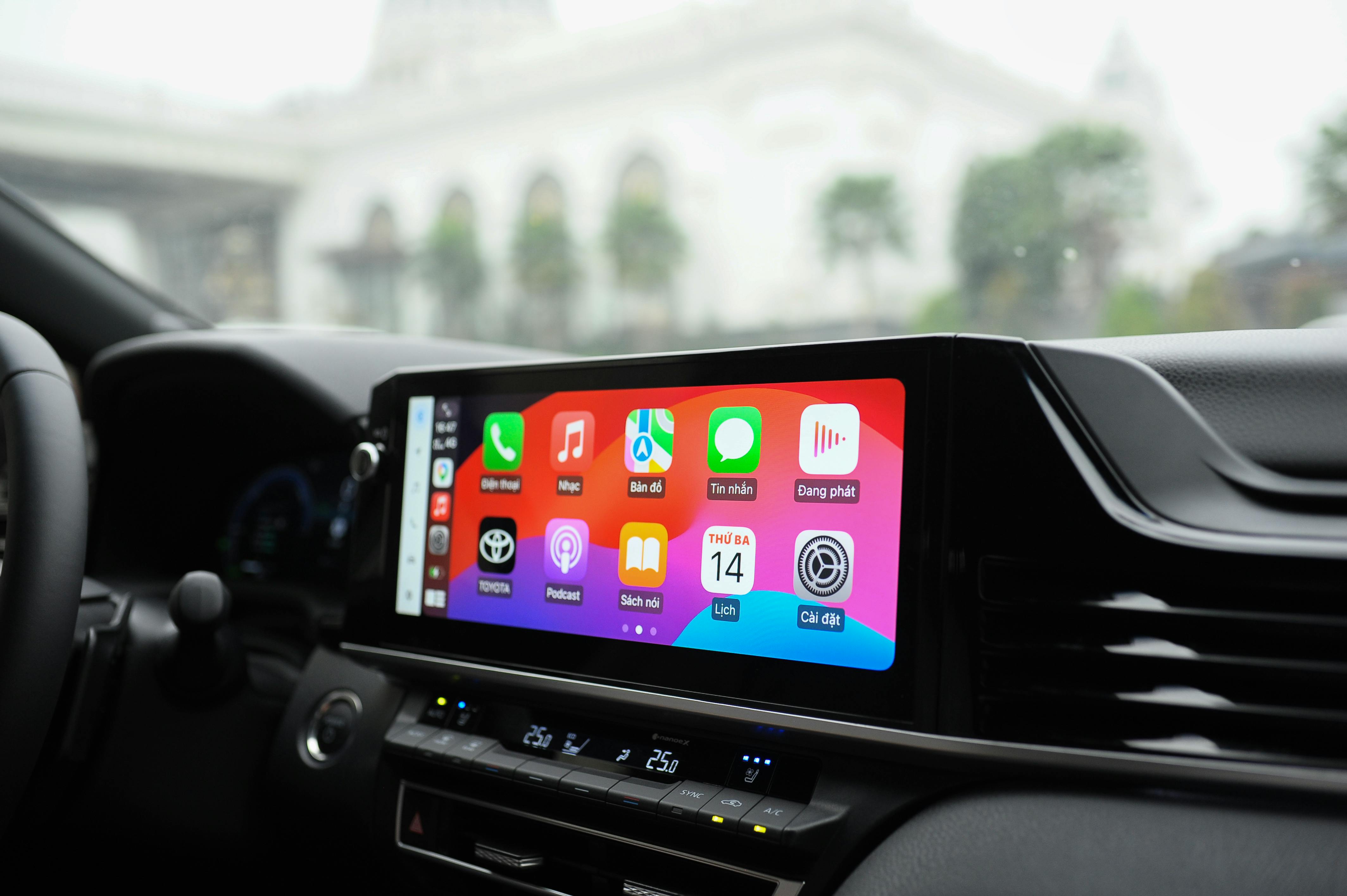 autonomous vehicles vehicle infotainment — Photo by Thang Nguyen on Pexels