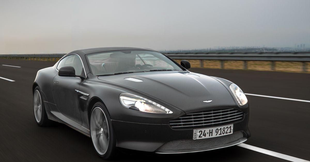 Photos De Studio Professionnelles D'Automobiles