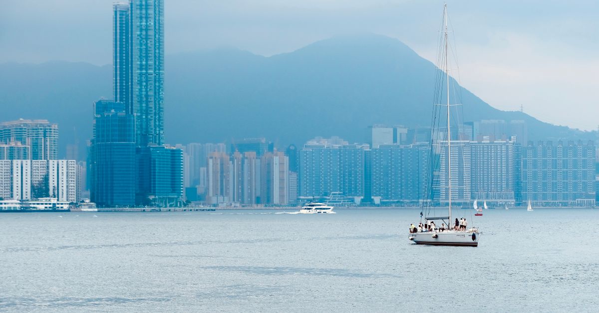 Photo: H Clicks / Pexels Hong Kong stocks rose at midday break led by semiconductor and hardware equipment sectors