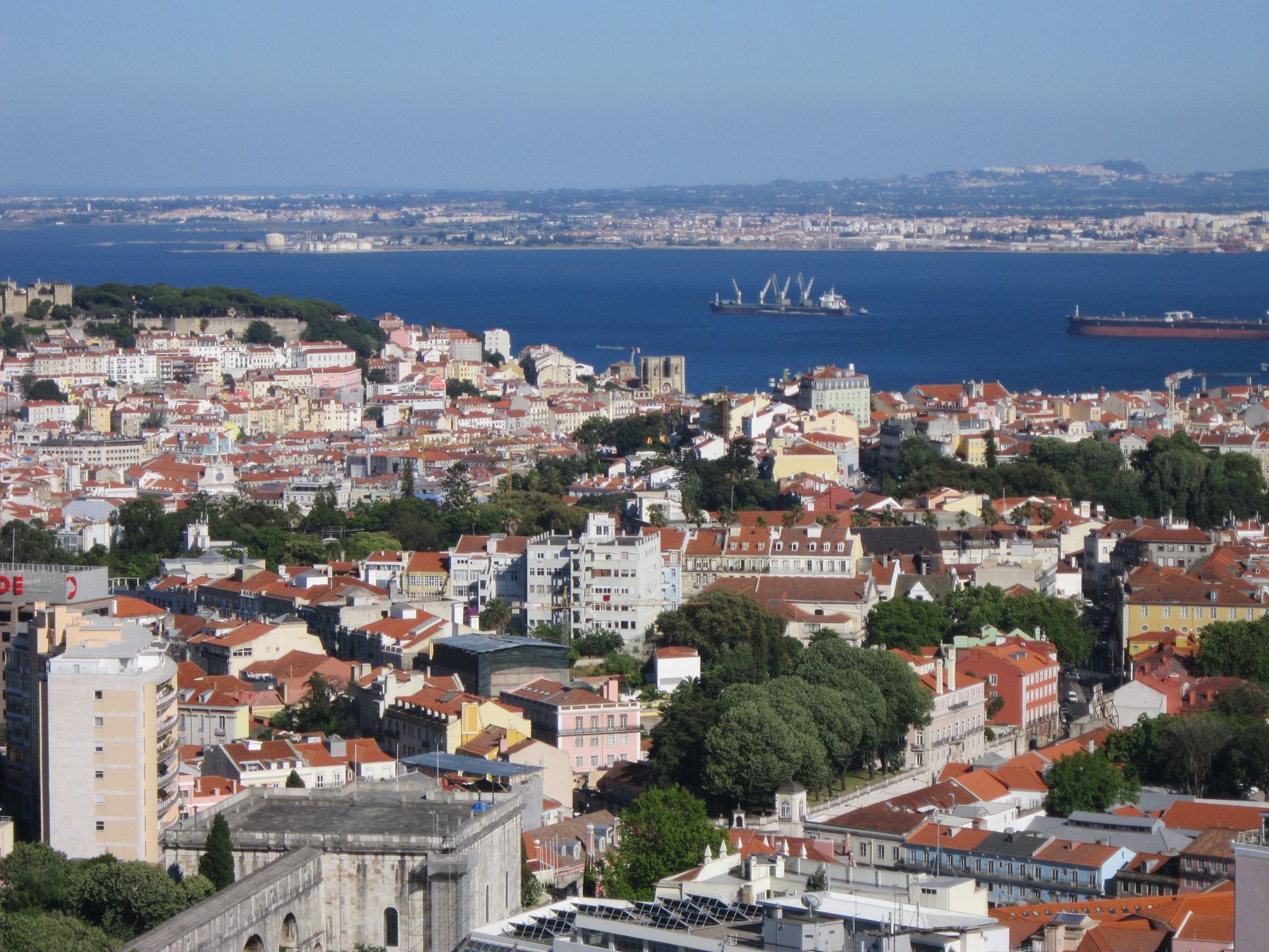 Lisbonne — lieu, architecture ou itinéraire de la ville