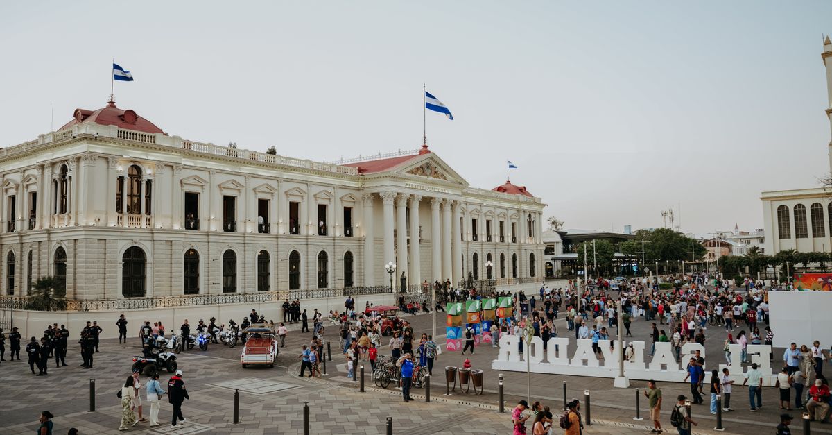 La asamblea da luz verde a la legalización de terrenos para 174 familias de la comunidad 2 de Noviembre La asamblea da luz verde a la legalización de terrenos para 174 familias de la comunidad 2 de Noviembre