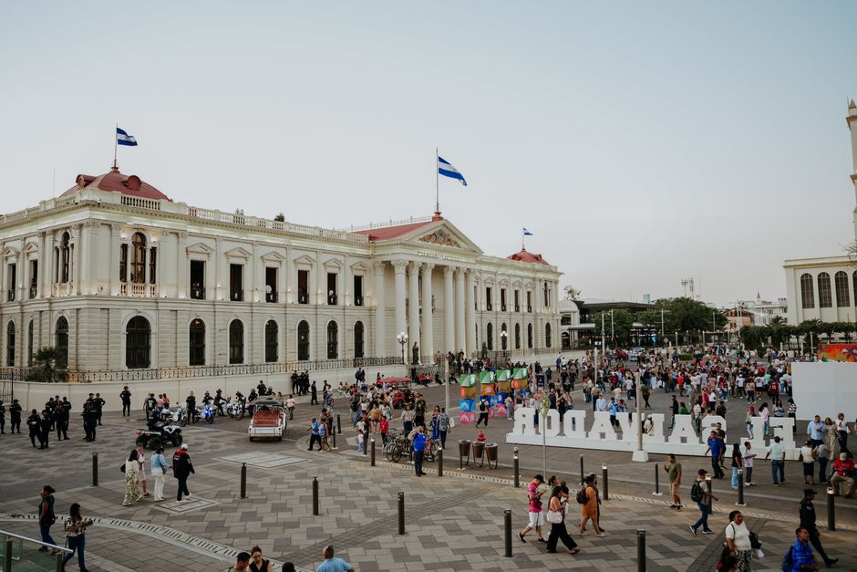 No es justicia en El Salvador. Es el manual de un autoritario para el siglo XXI