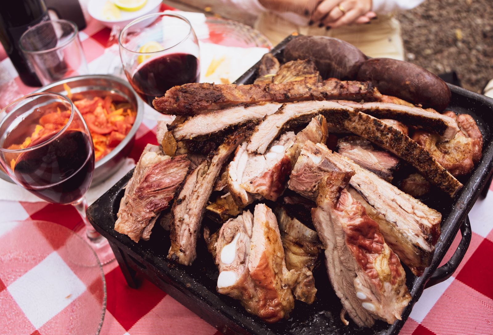 Georgia Game Day Wines: 7 Tailgate Pairings for Fall 2026