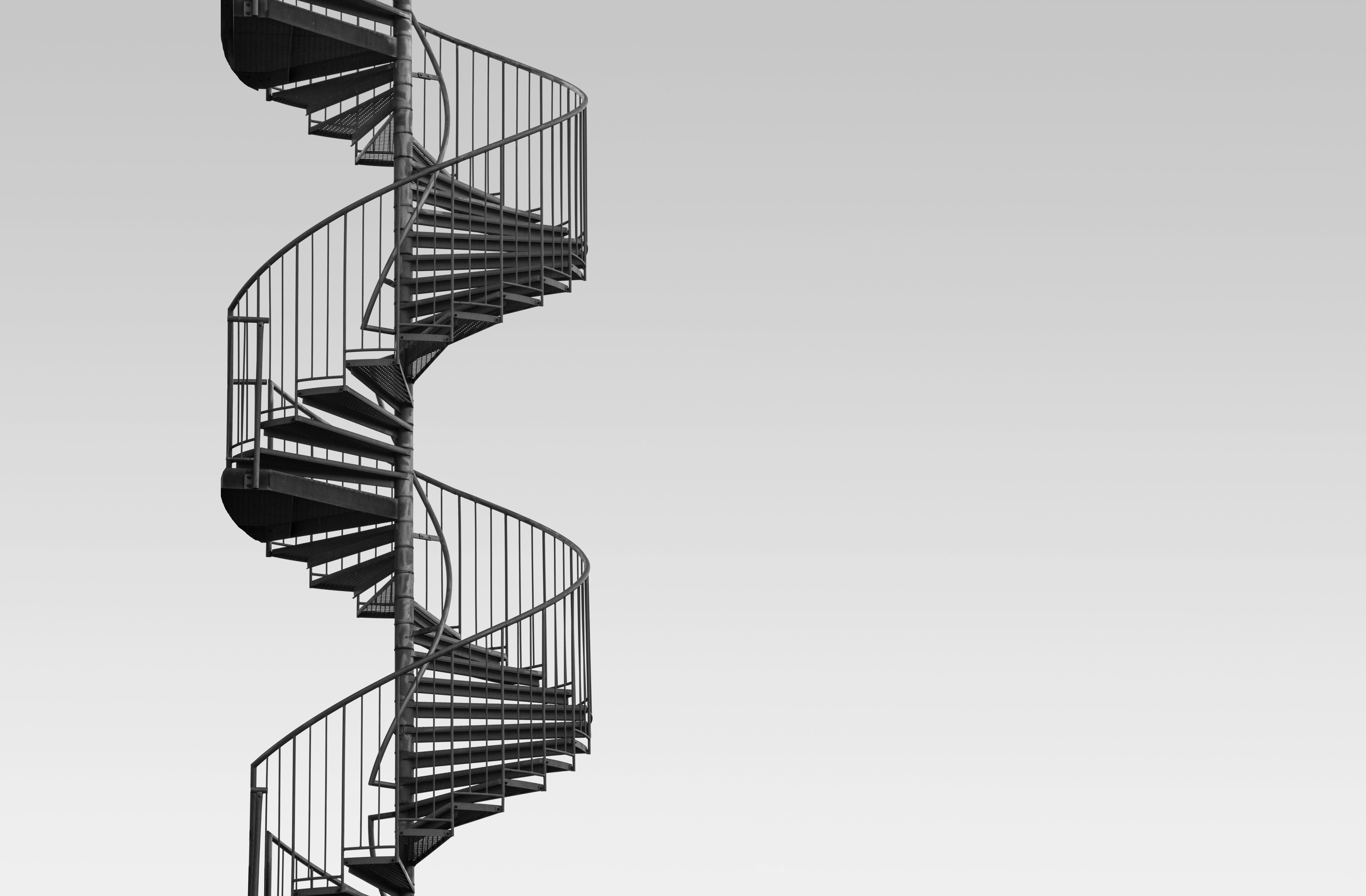 Comparing the Main Approaches to Agency Scale