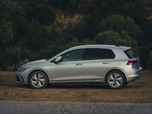 Silver hatchback parked outdoors — photo by Ayoub Benamor on Pexels