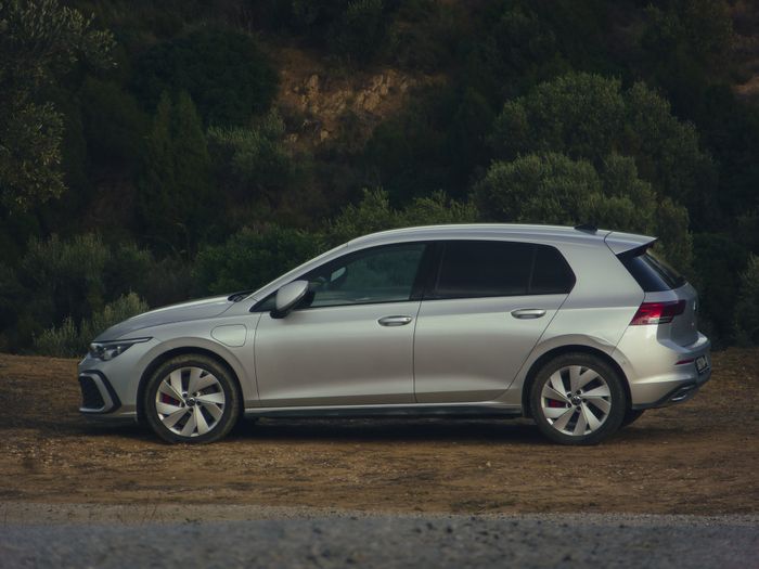 Compact hatchback, side profile — photo by Ayoub Benamor on Pexels