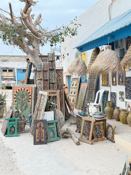 Free Vibrant display of Tunisian handicrafts and pottery in an outdoor market in Téboulba, Monastir Governorate. Stock Photo