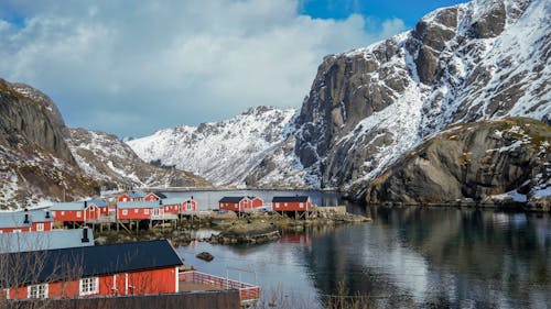 Cabins beside Lake