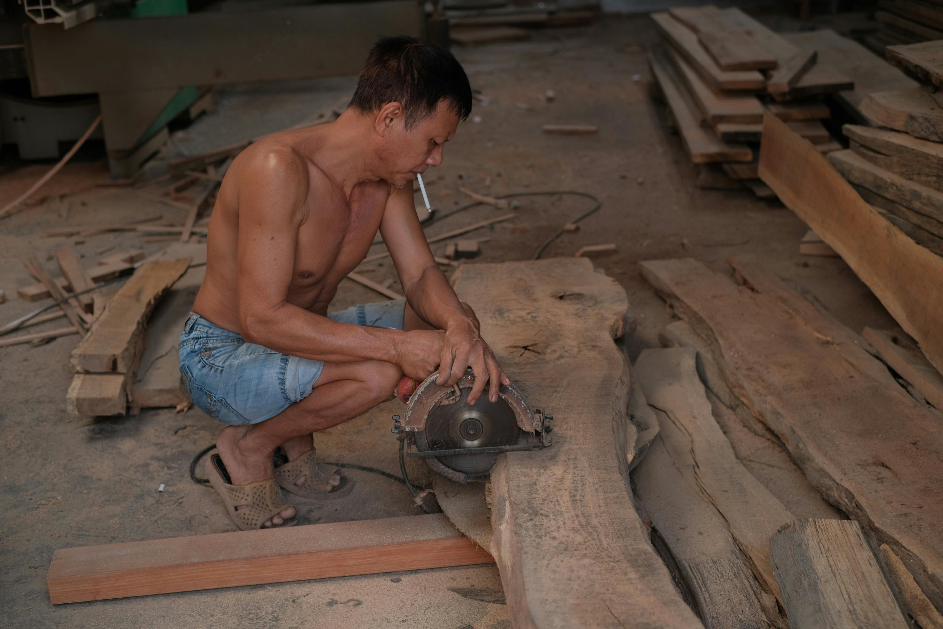 Home improvement in the U.S. is hands-on but rarely fully DIY — Photo by Pew Nguyen on Pexels