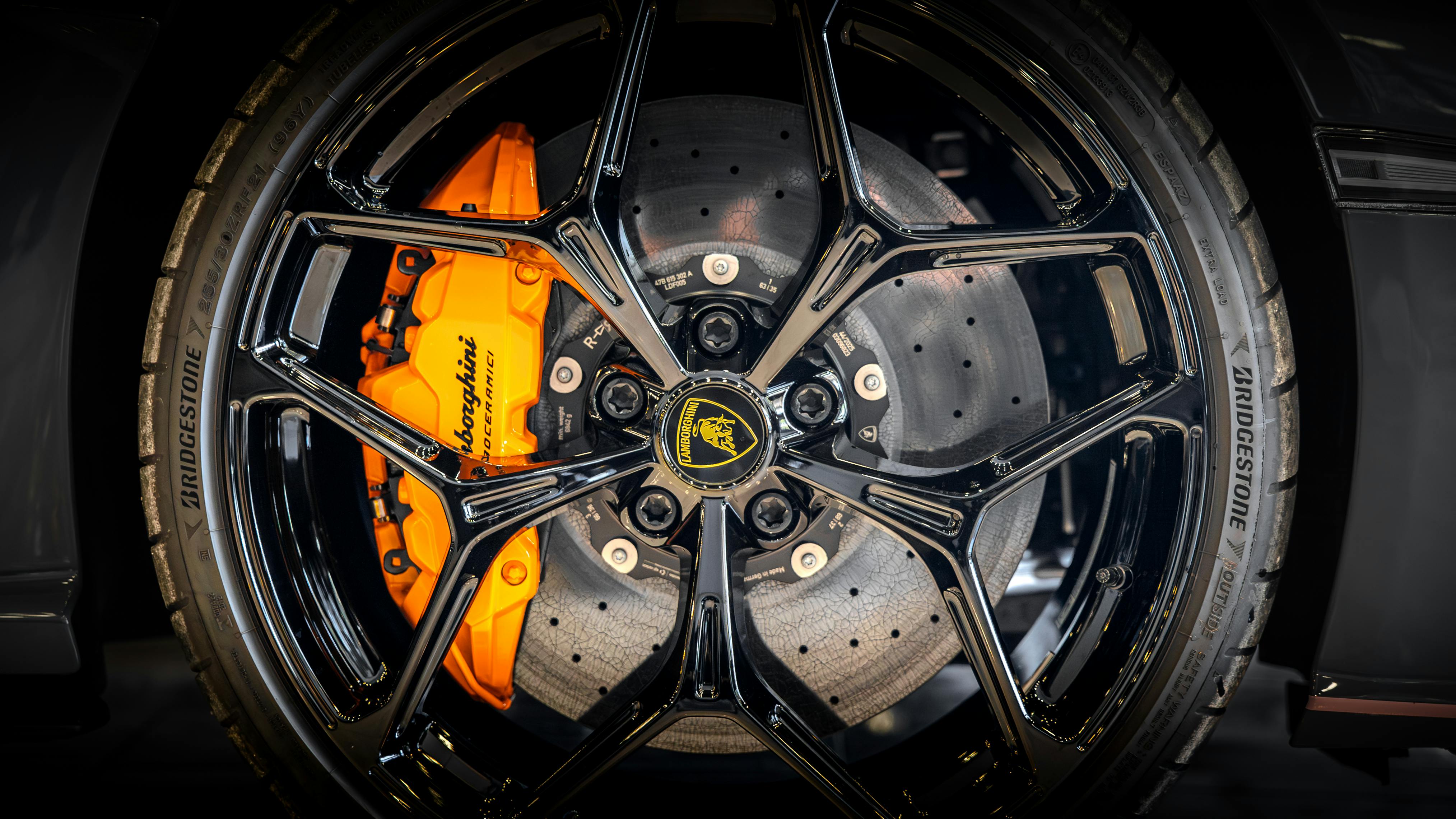 GEARWRENCH Continues to Redefine Automotive Diagnostics with Powerful New Tools — Photo by Redyar Rzgar on Pexels