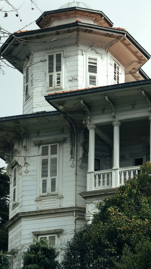 Free Elegant Ottoman mansion with intricate wooden details in İstanbul, Türkiye. Stock Photo