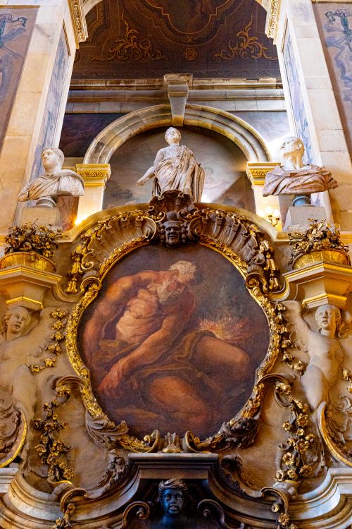 Free Baroque artwork and sculptures in Castle Howard, epitomizing classical elegance. Stock Photo