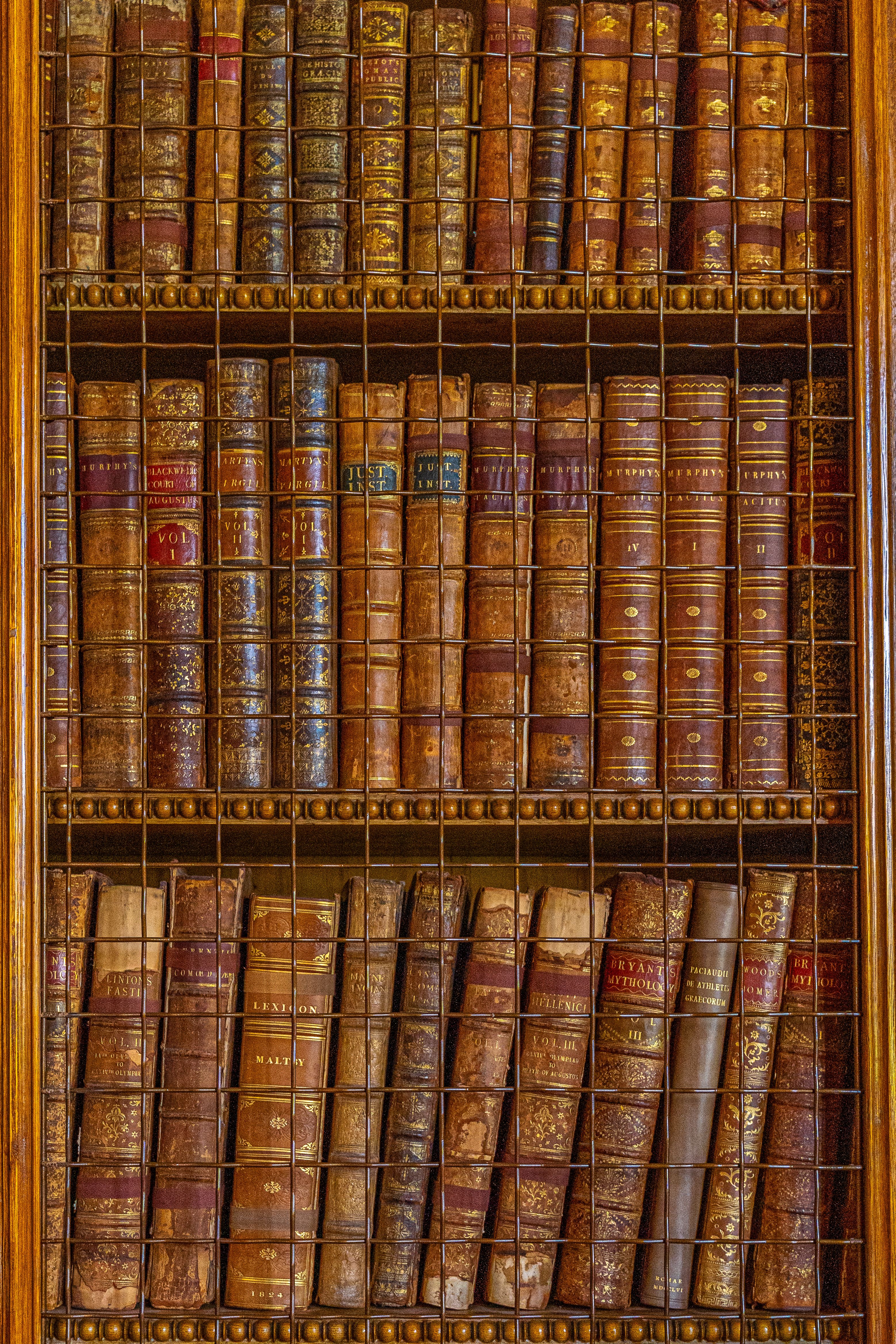 Vintage Books in Castle Howard Library · Free Stock Photo