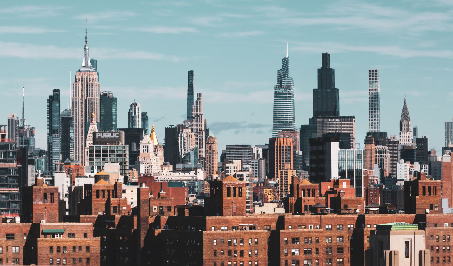https://images.pexels.com/photos/37151835/pexels-photo-37151835.jpeg?auto=compress&cs=tinysrgb&dpr=2&h=650&w=940