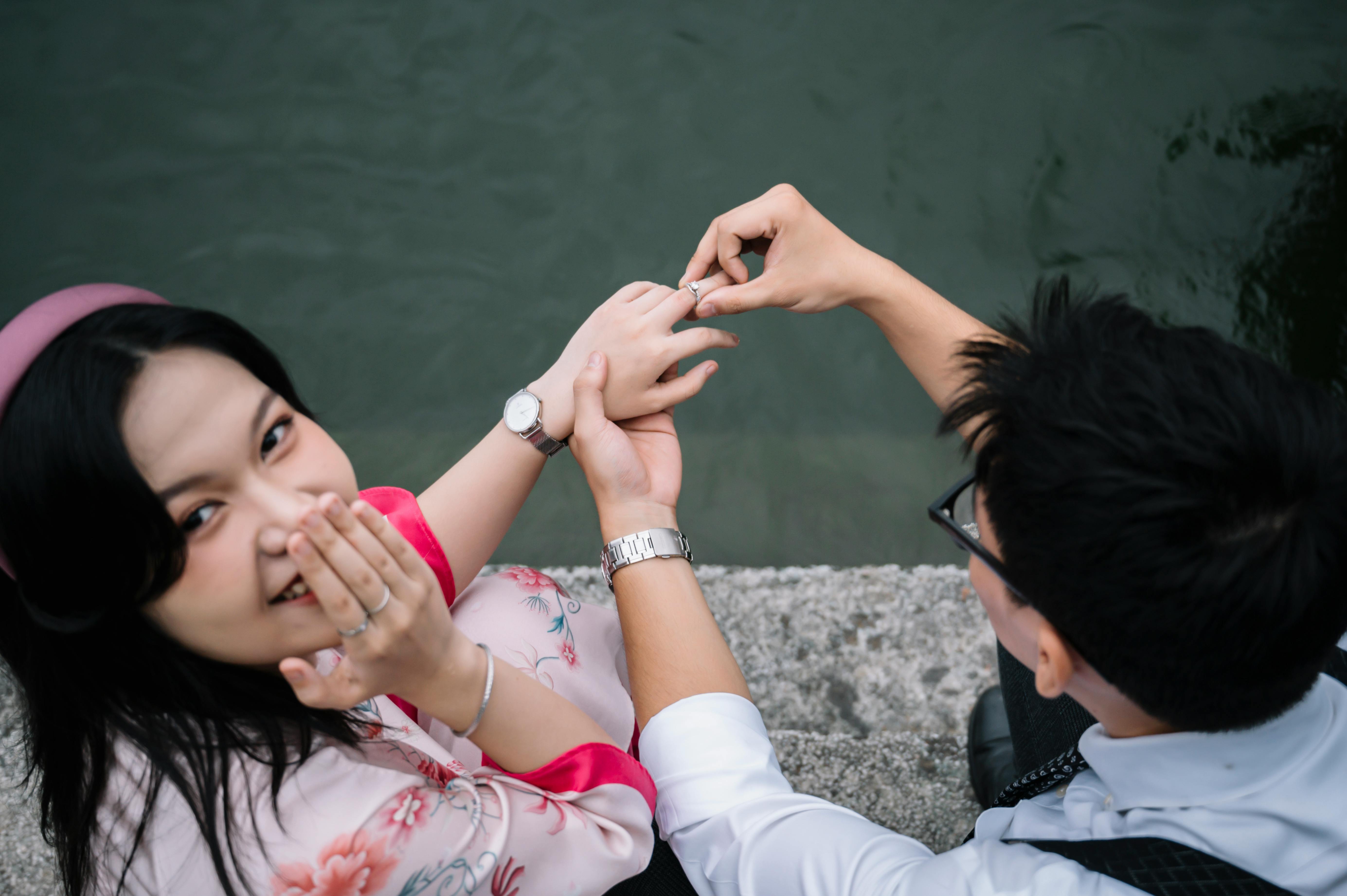 Seven Surprising Clauses Couples Are Putting Into Their Prenups - WSJ — Photo by Nguyễn Quang Bảo on Pexels