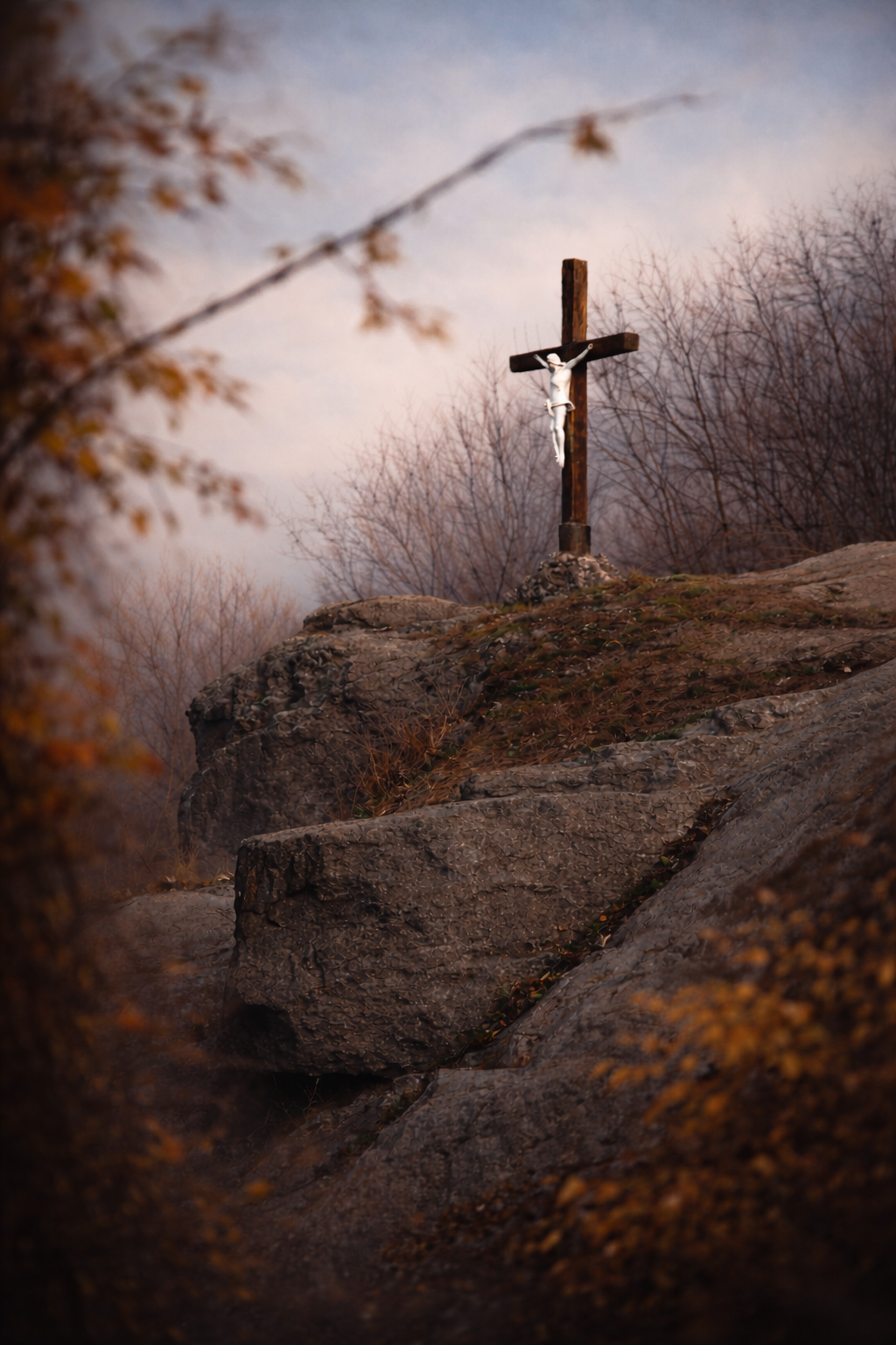 Scenic Autumn View of a Cross on Rocky Hill · Free Stock Photo
