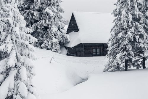 House Covered in Snow · Free Stock Photo