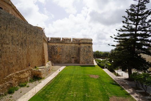 Mdina silent-city walk and dinner — Malta