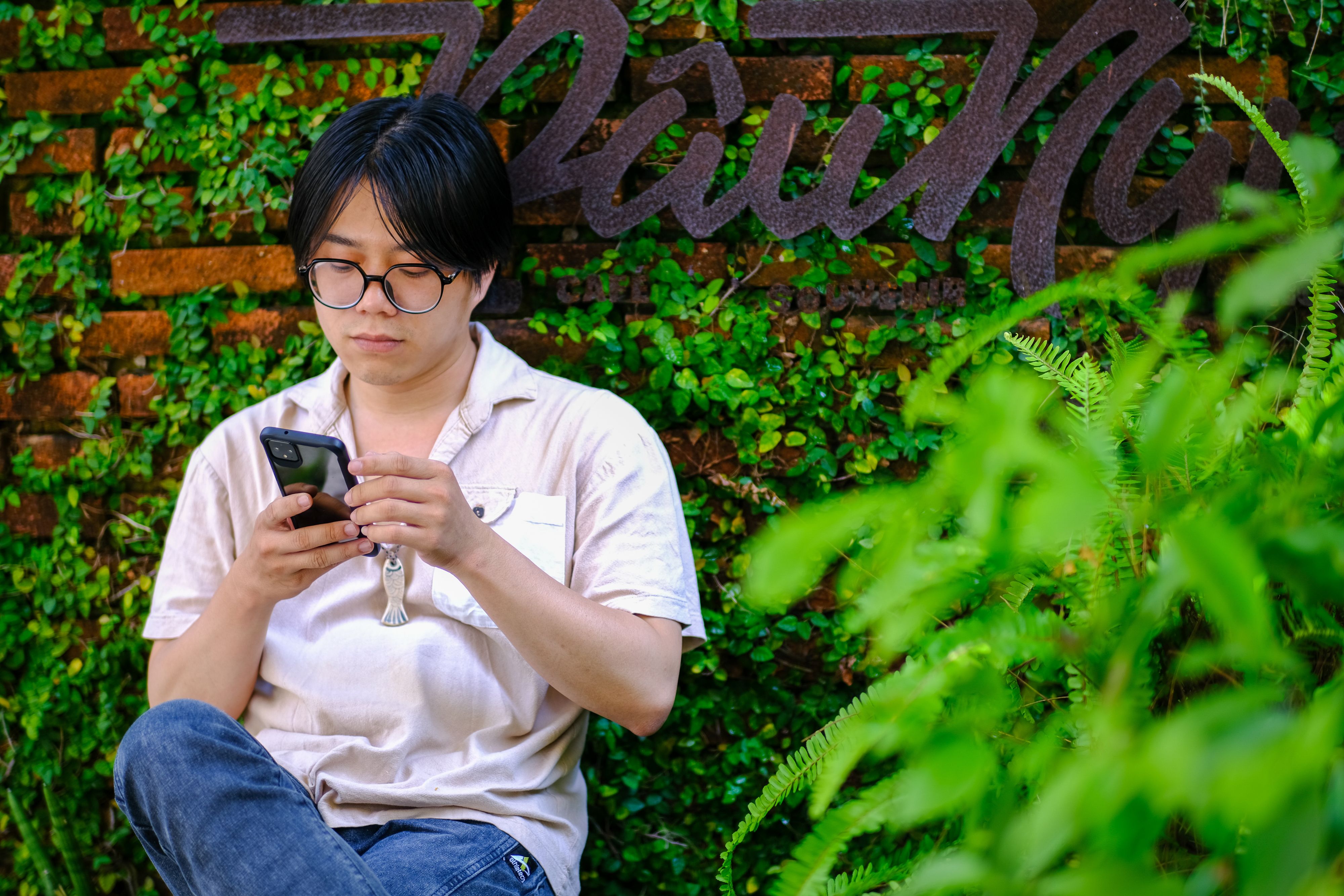 Relaxing in Hue's Green Oasis Urban Vibe
