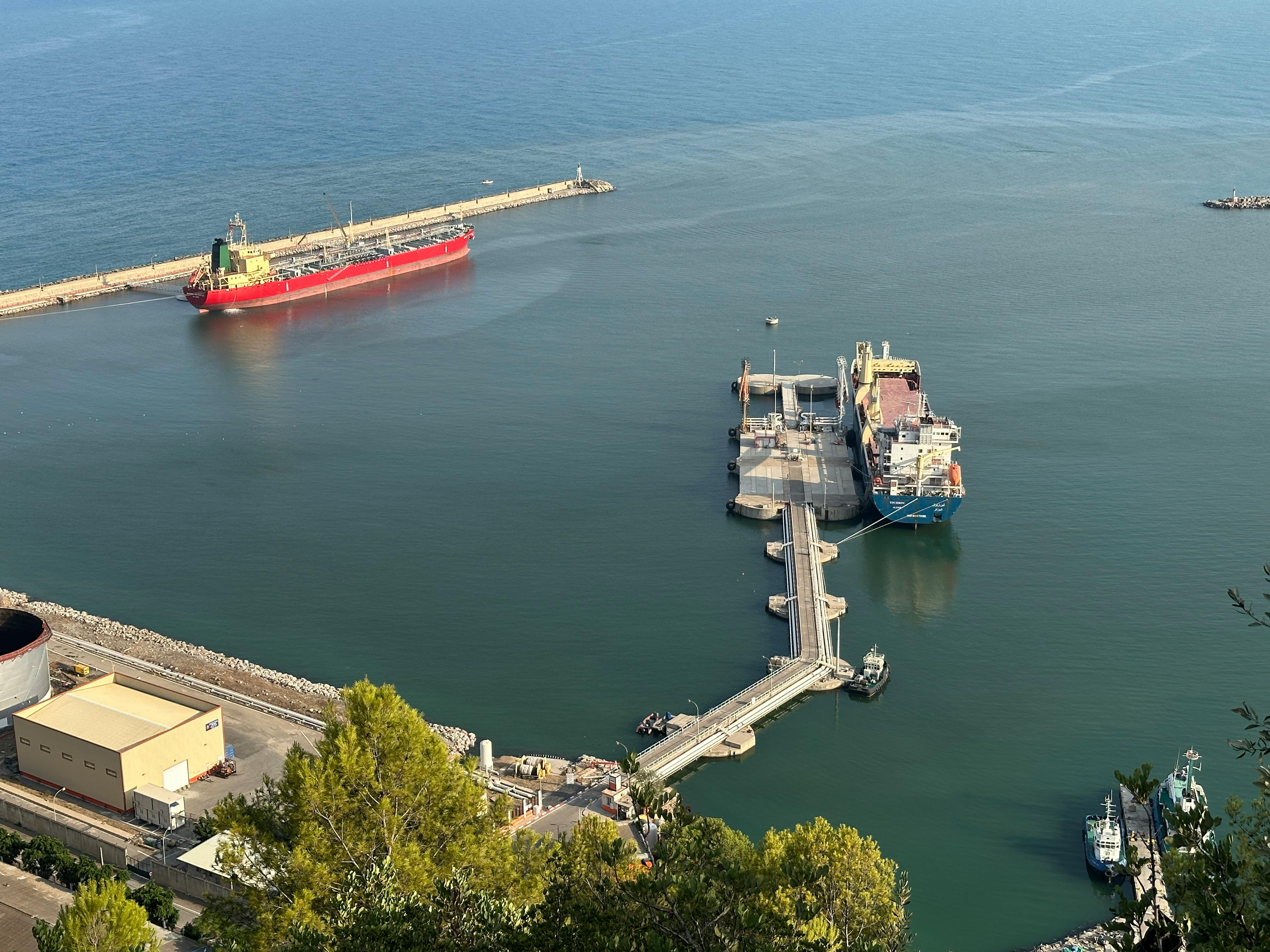 LNG Process Optimization: Maximizing Profitability in a Dynamic Market — Photo by Bettahar Said on Pexels