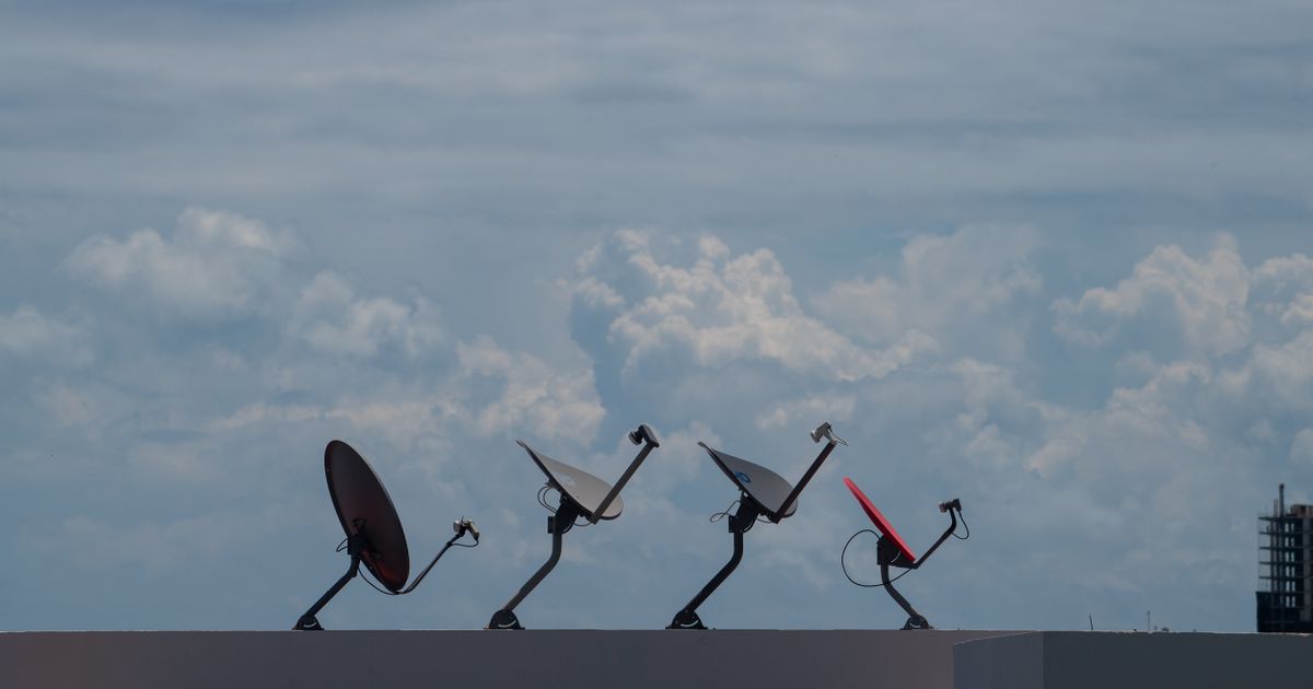 IPTV vs Satellite vs Câble — Quel est le Meilleur en France ? (2026)