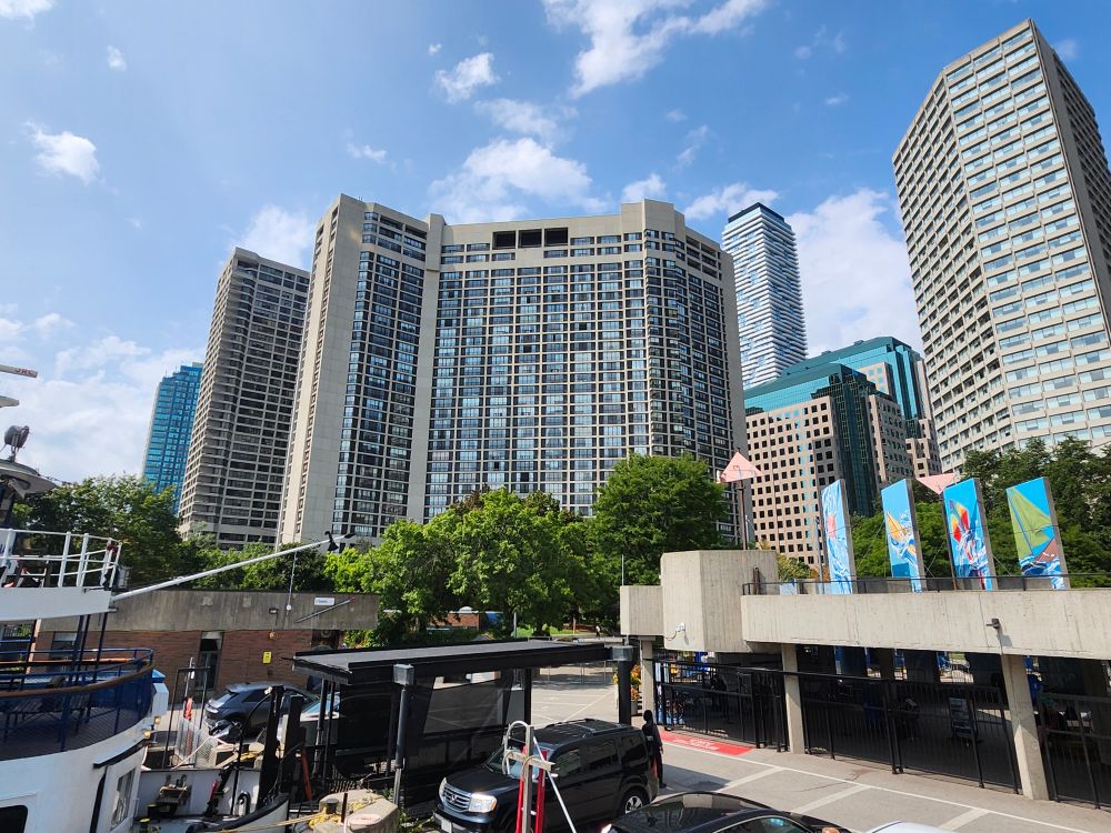 Downtown Toronto Skyline Featuring Modern High-Rise Buildings · Free ...