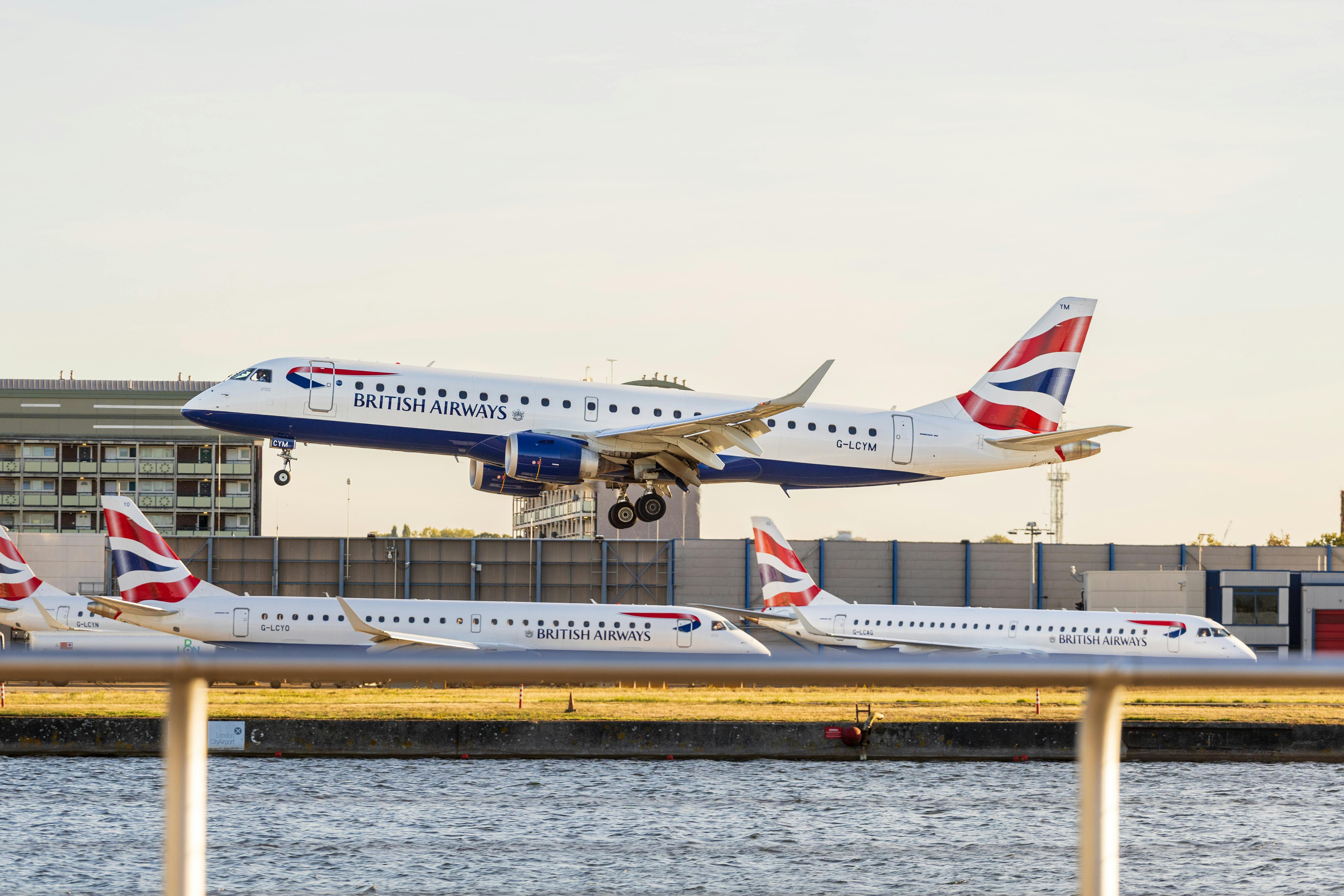 Downgrade for British Airways frequent flyers after rewards gaffe - The Times — Photo by Dan Wright on Pexels