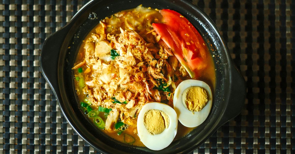 Chicken Broth Congee with Soft-Boiled Egg and Scallions
