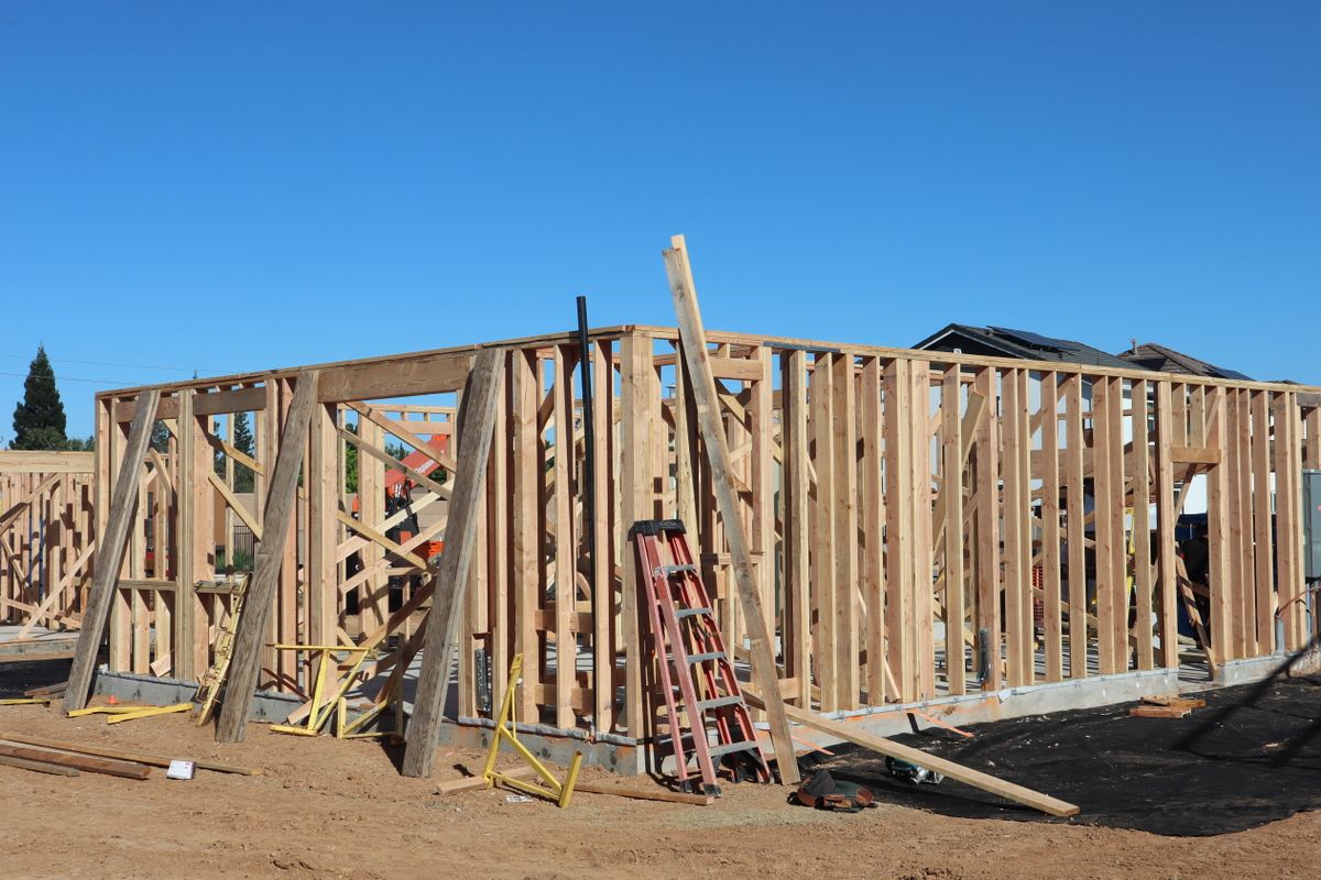 Extension de maison : surface, PLU et démarches - Quelle surface peut-on construire sans permis de construire ?