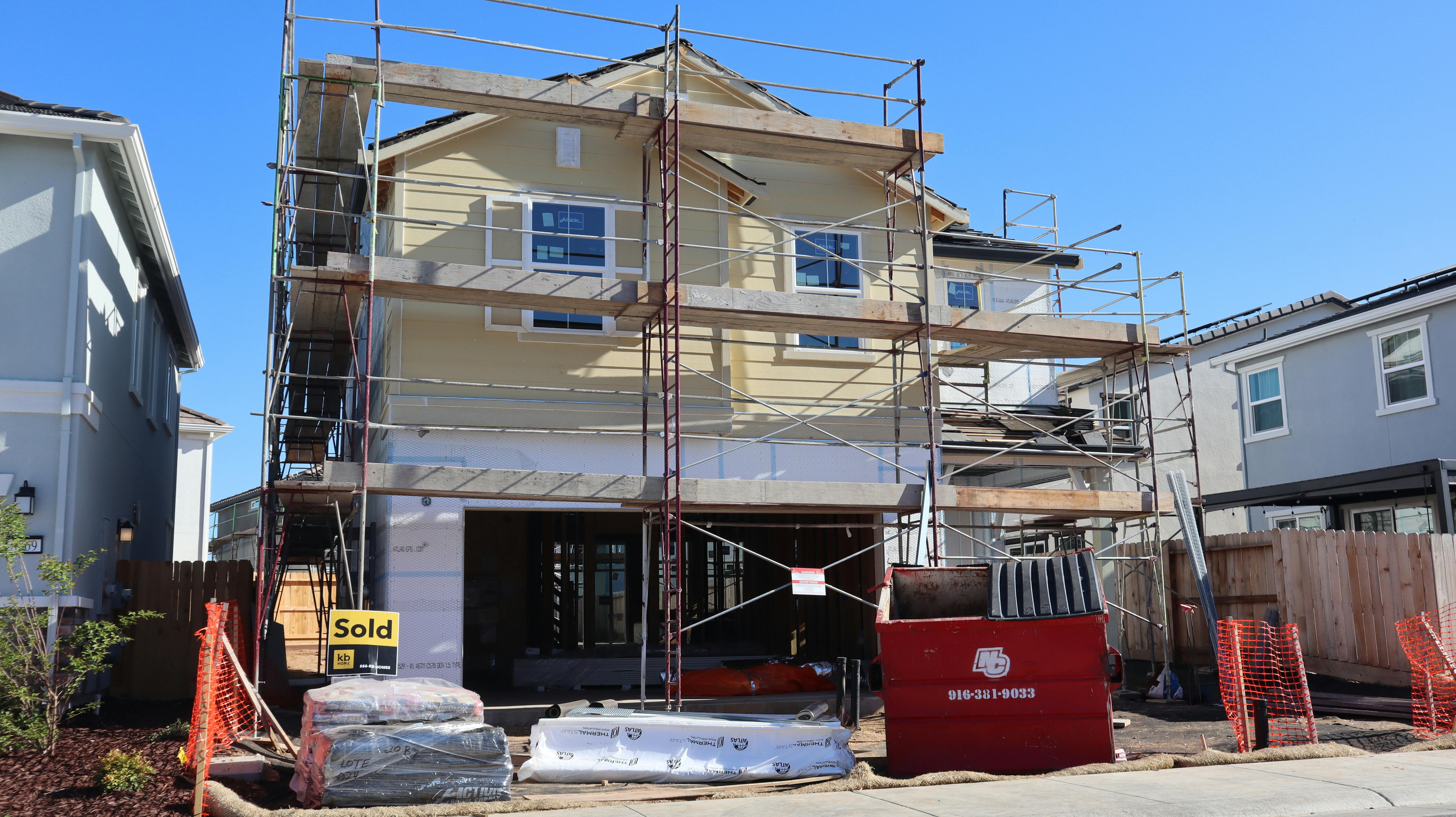 New housing market change has big opportunity for buyers - thestreet.com — Photo by D Goug on Pexels