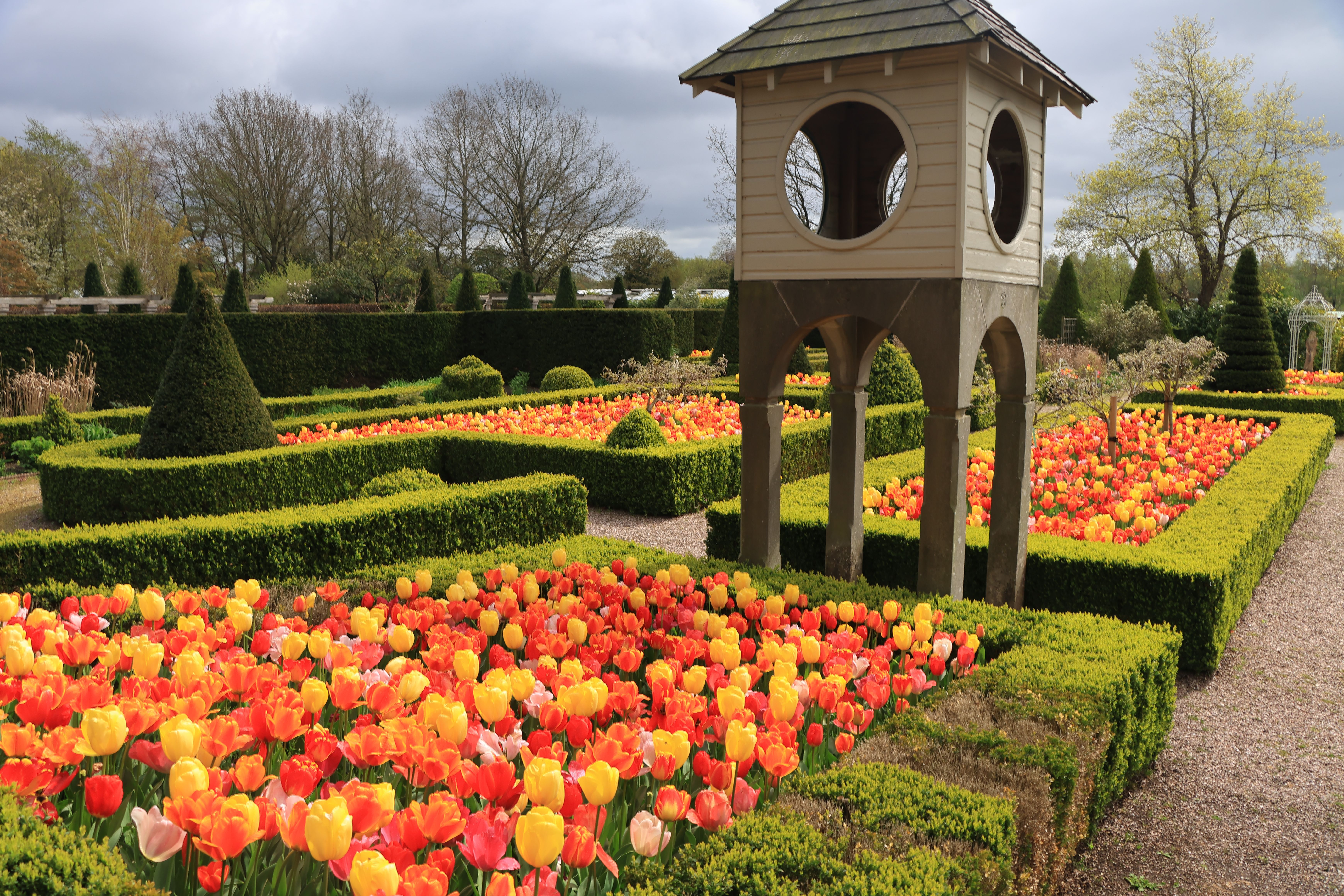 Formal Gardens i Walled Garden