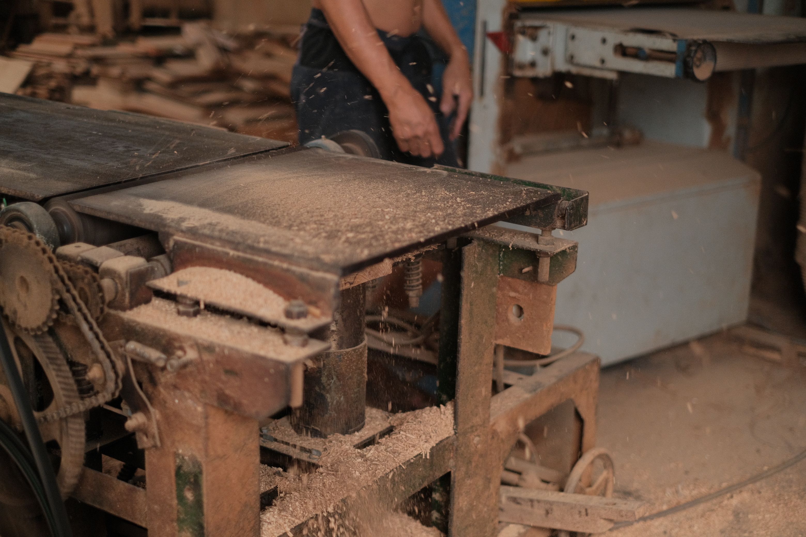 What Is the Process for Building a Wooden Bathroom Countertop?