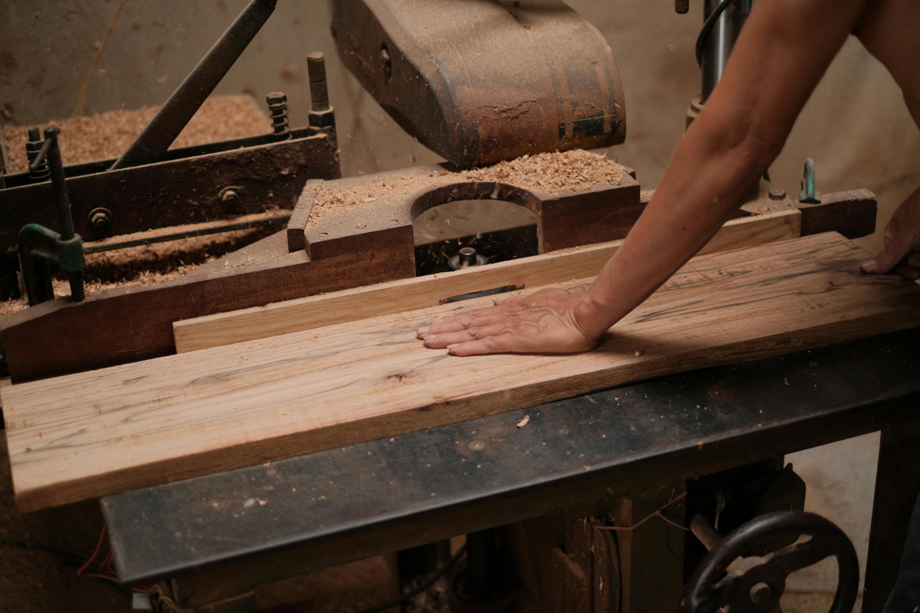 How to Select the Right Thickness of Wood for Furniture