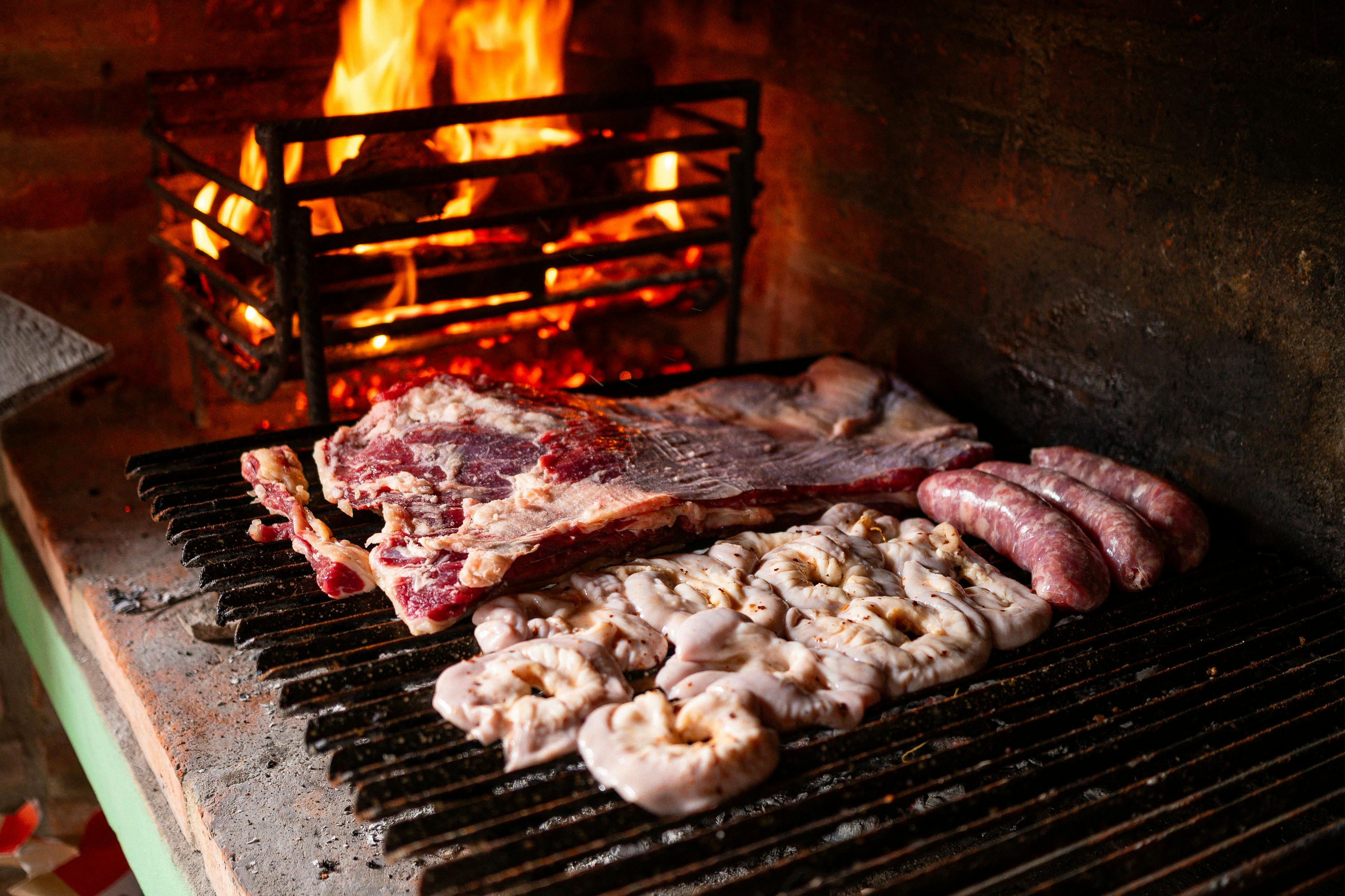 Illustration — grillade de porc au barbecue