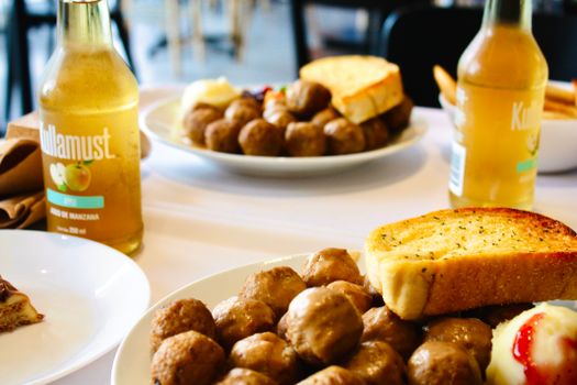 Swedish Meatballs With Cream Or White Sauce