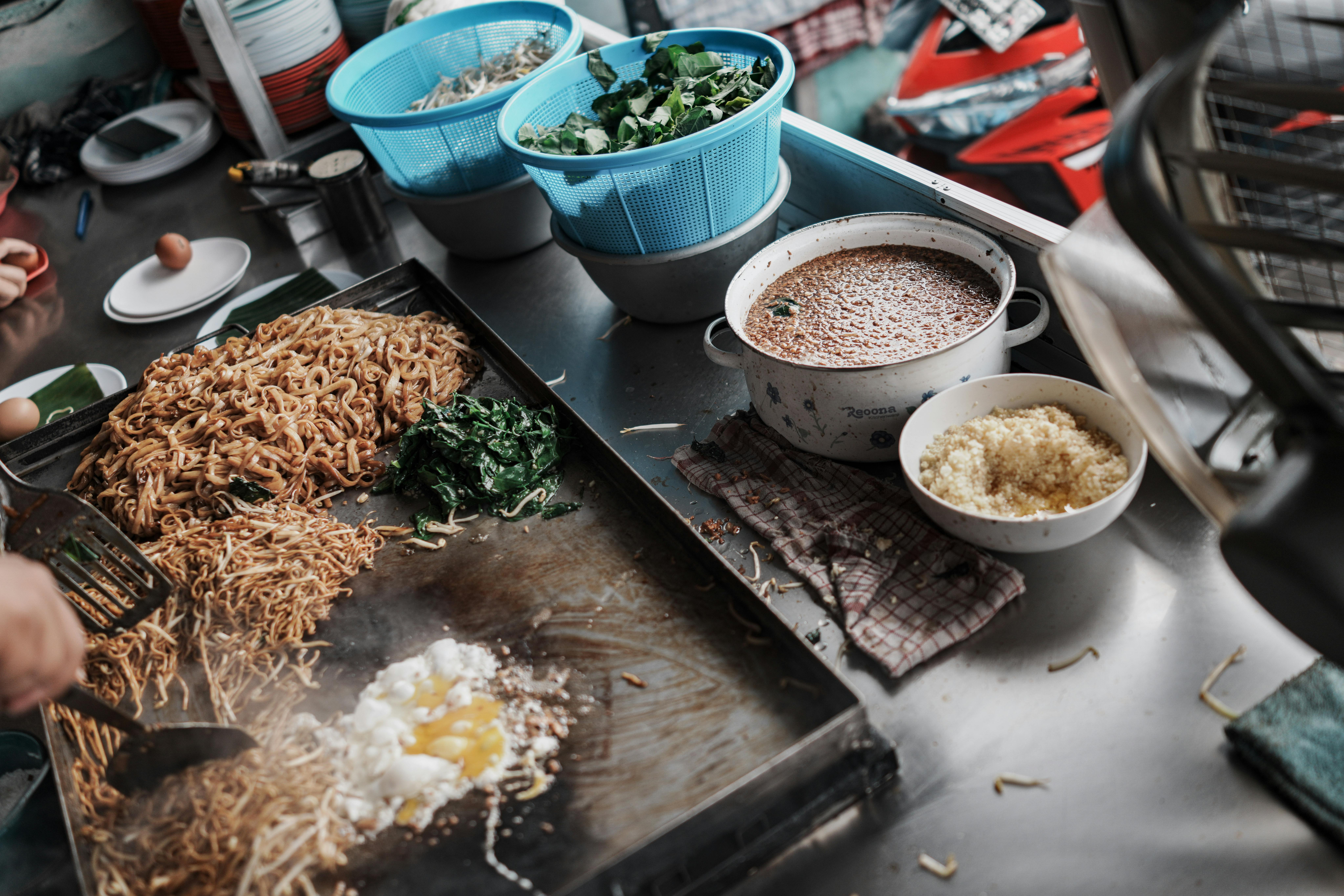 5 of TikTok’s Smartest Cooking Hacks for Faster, Easier Meals — Photo by Daneswara Eka on Pexels