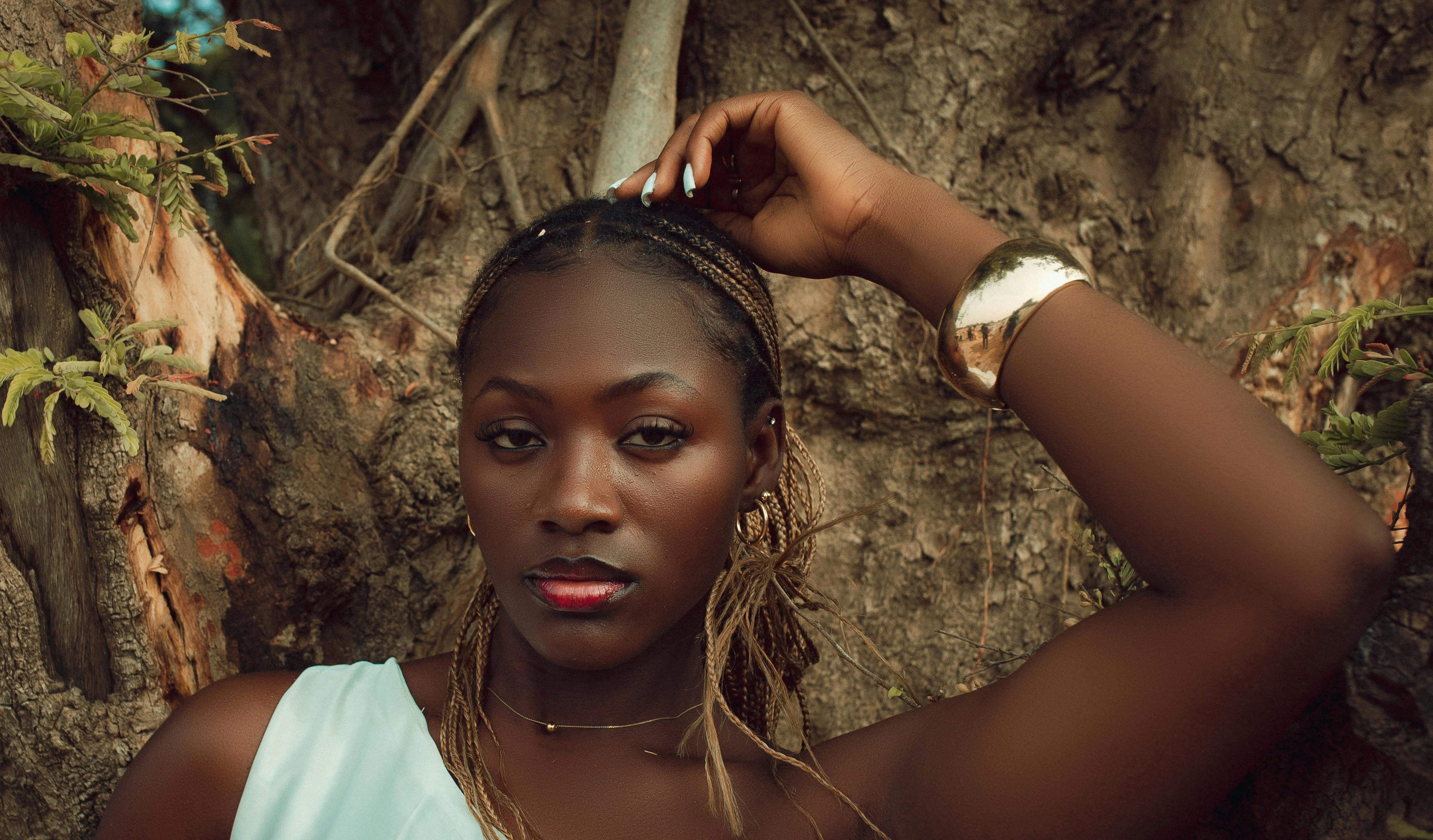 Manifesting Glowy Skin in 2026? Derms Say a Skincare Routine Like This Is a Must — Photo by bareed_shotz on Pexels