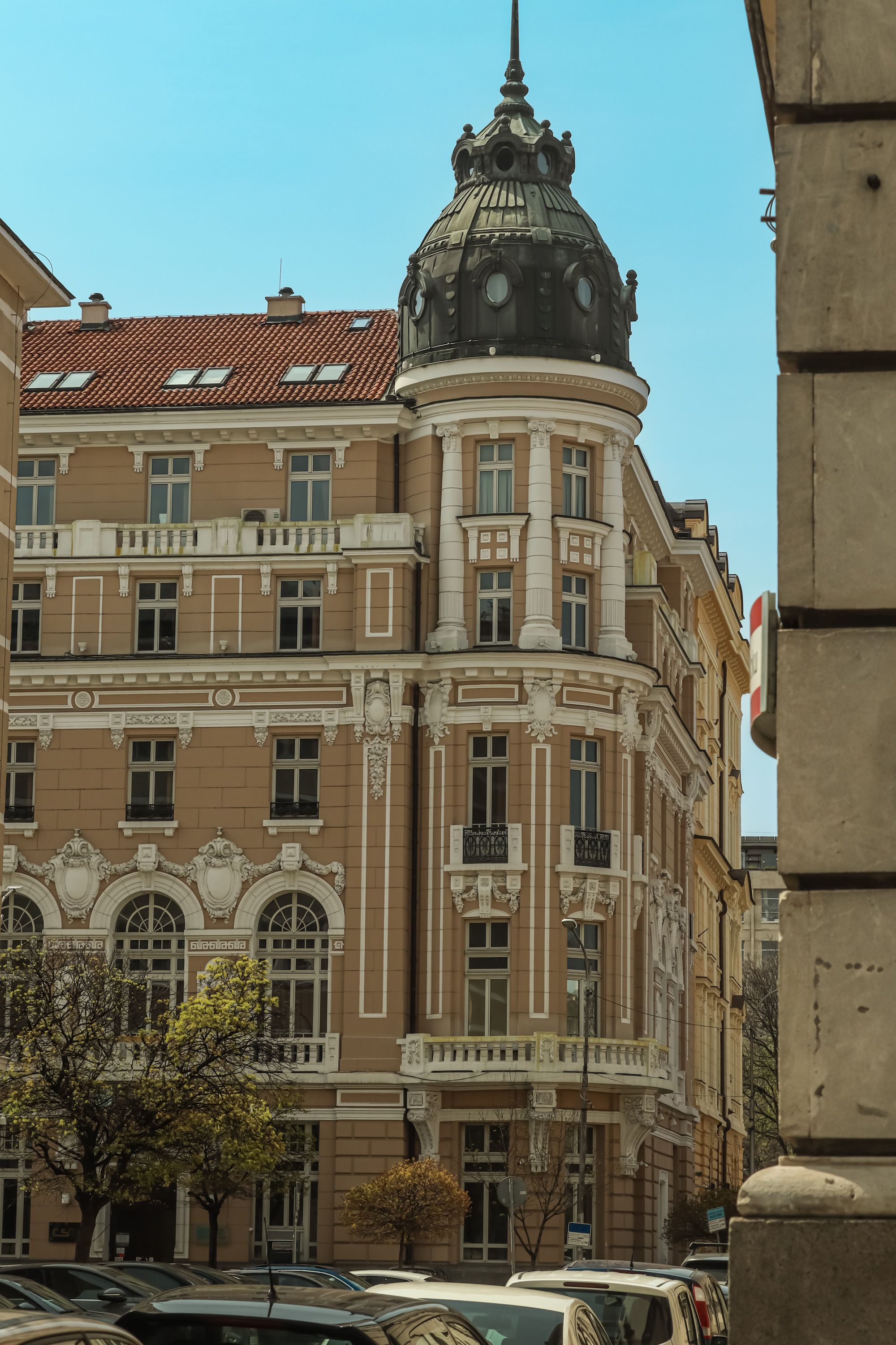 Historic European Architecture with Dome · Free Stock Photo